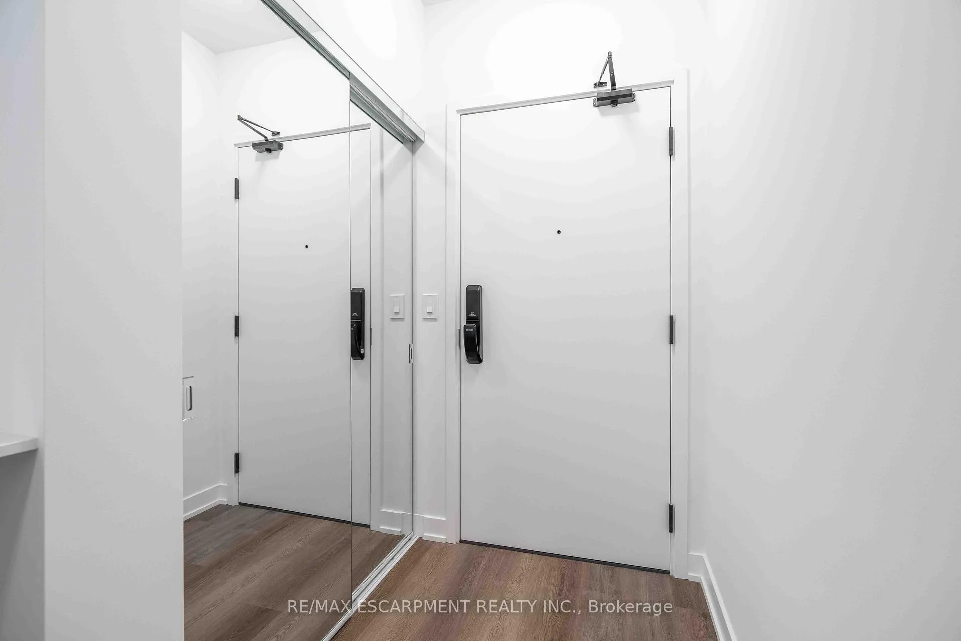 Photo 1 of Unit 416, 2075 Lakeshore Road, Burlington, Brant — HOMEH