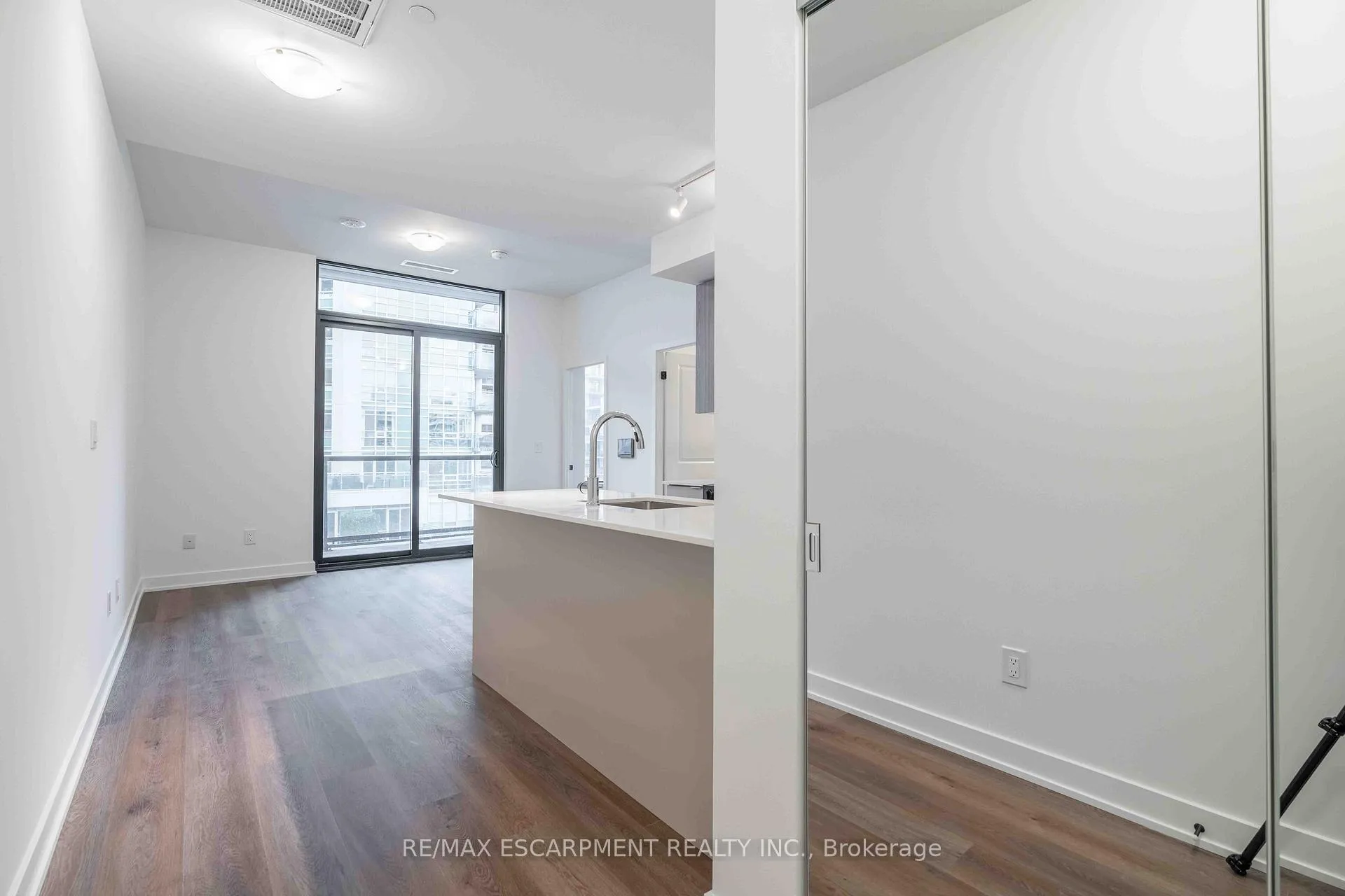 Photo 2 of Unit 416, 2075 Lakeshore Road, Burlington, Brant — HOMEH
