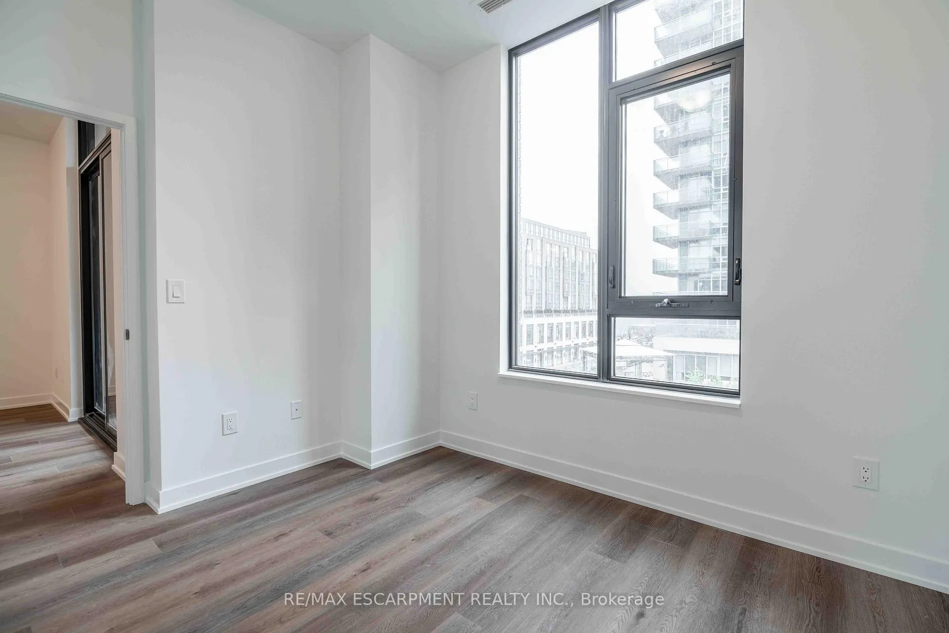 Photo 16 of Unit 416, 2075 Lakeshore Road, Burlington, Brant — HOMEH