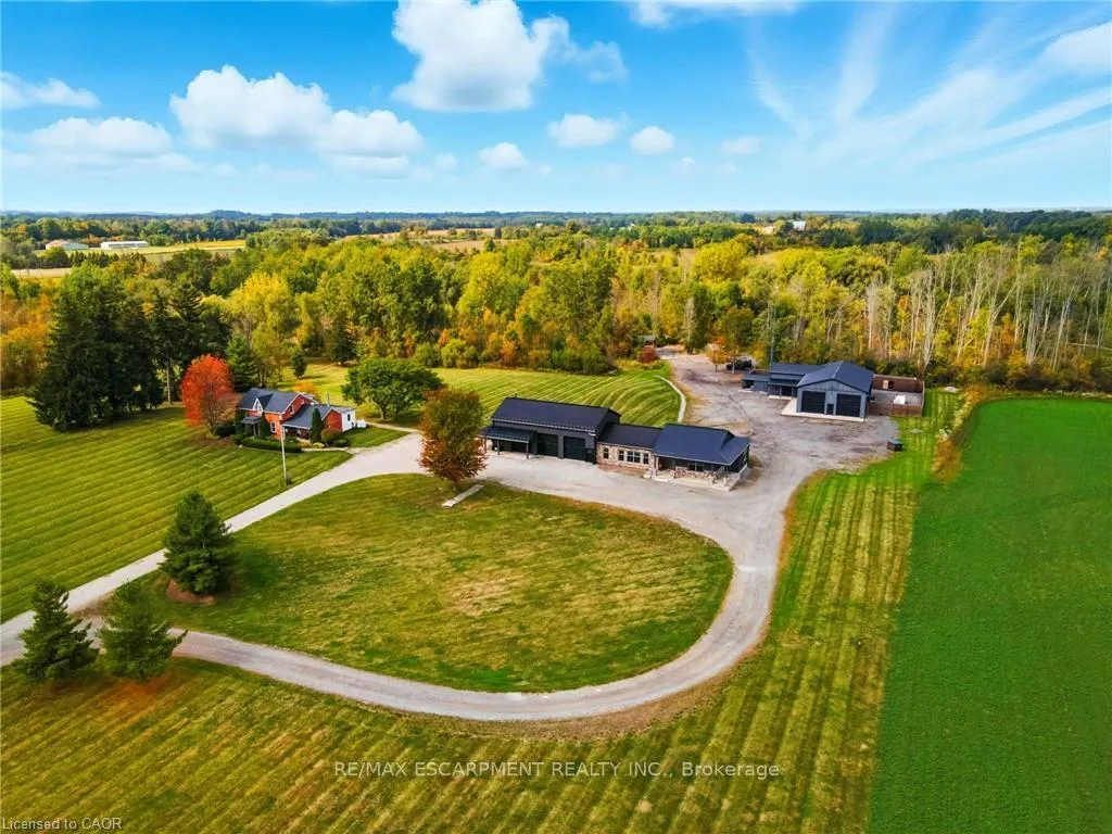 Front of 437 6th Concession Road E