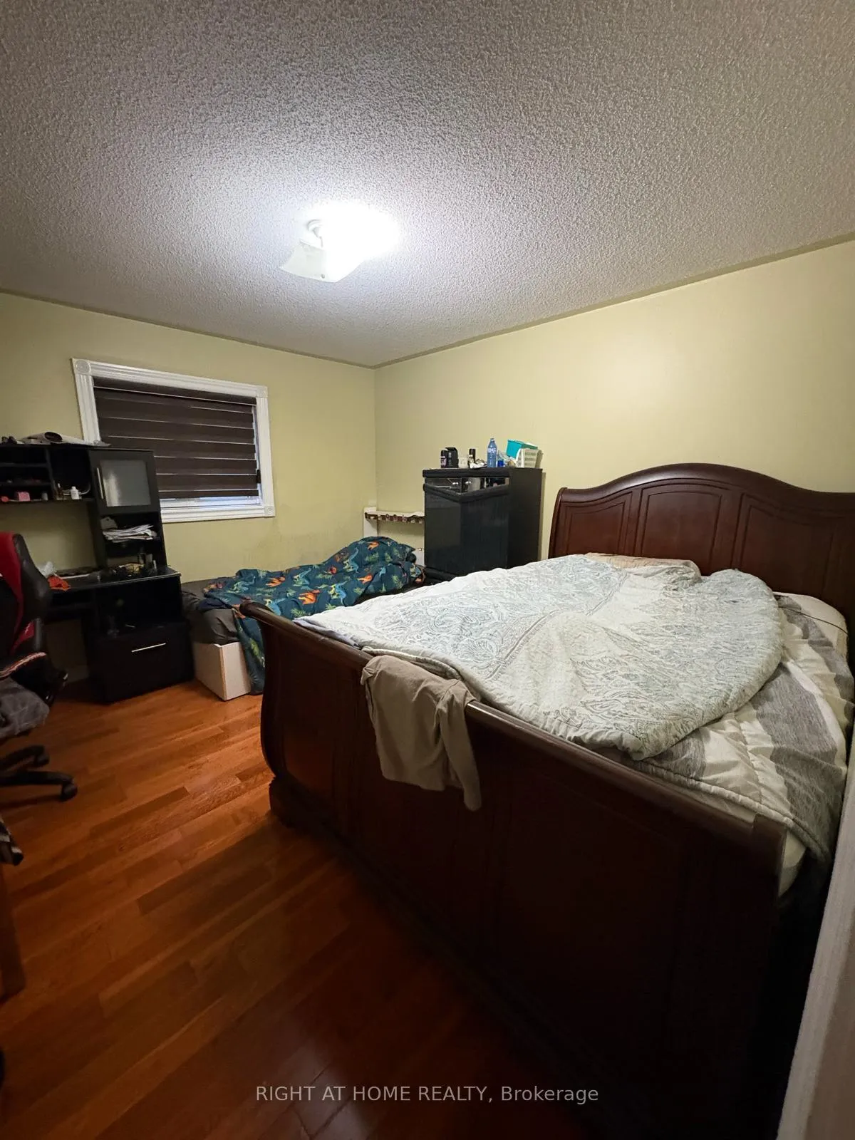 Photo 5 of 18 Eastbrook Way, Brampton, Bram East — HOMEH