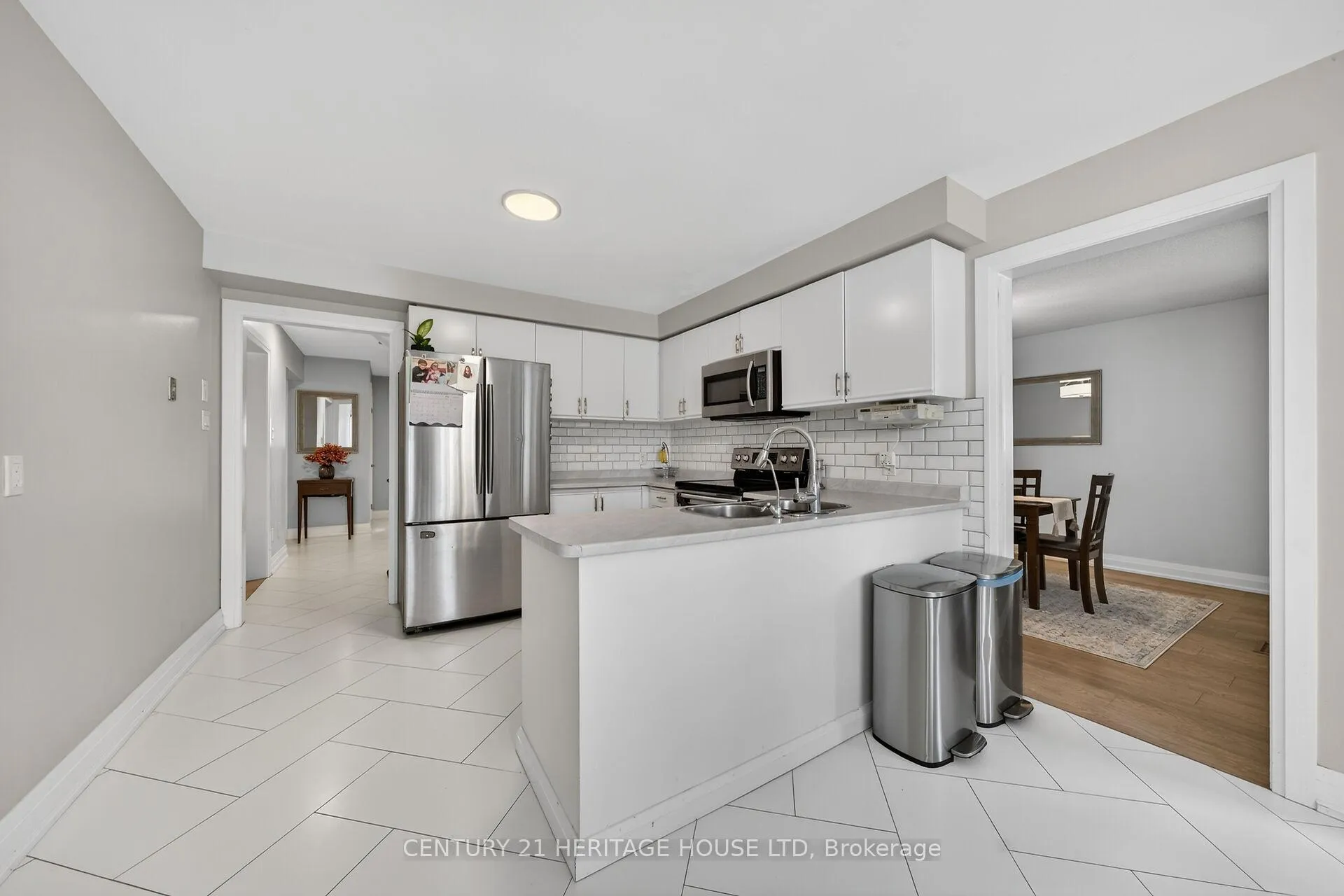 Photo 9 of 3 Bowes Court, Caledon, Bolton West — HOMEH
