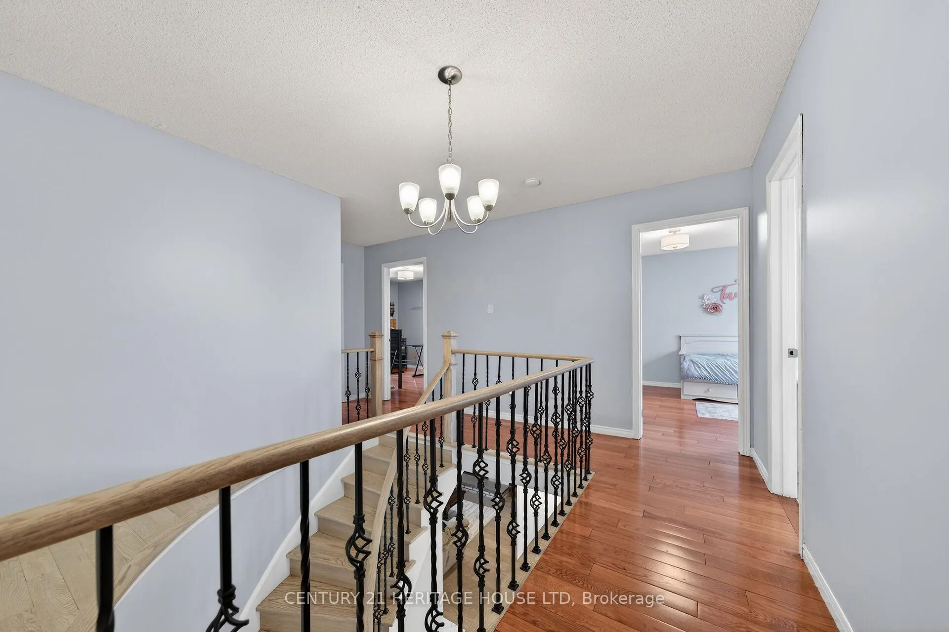 Photo 18 of 3 Bowes Court, Caledon, Bolton West — HOMEH