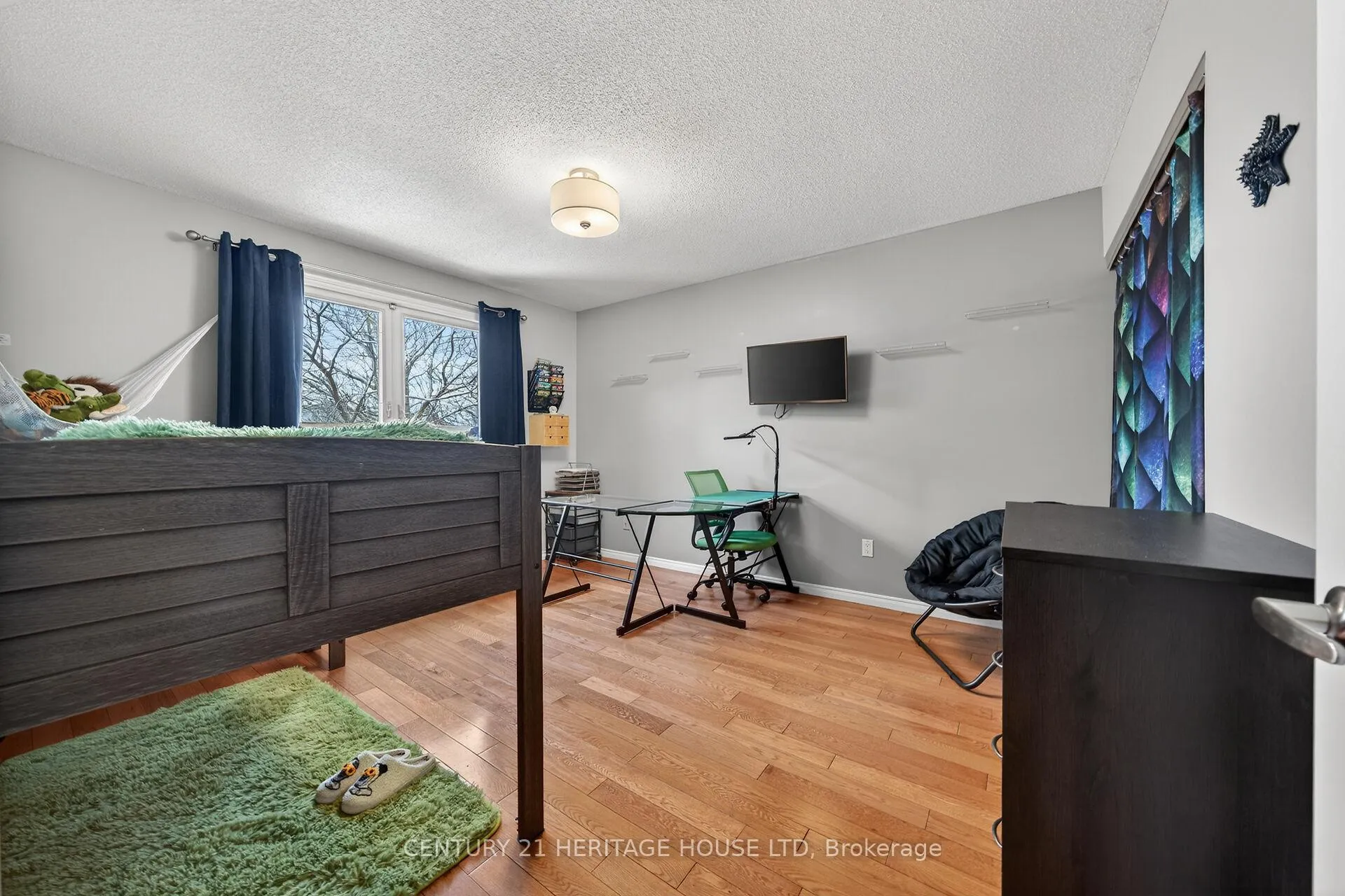 Photo 21 of 3 Bowes Court, Caledon, Bolton West — HOMEH