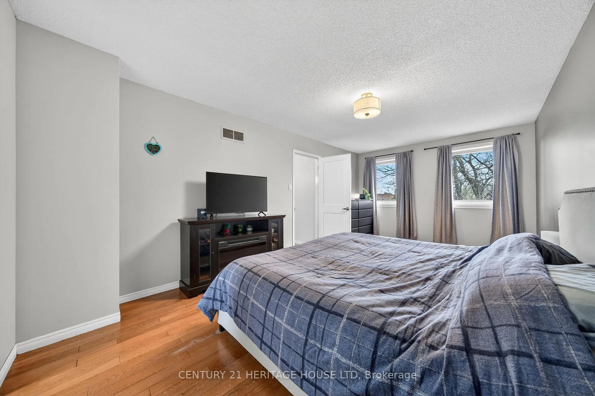 Photo 28 of 3 Bowes Court, Caledon, Bolton West — HOMEH