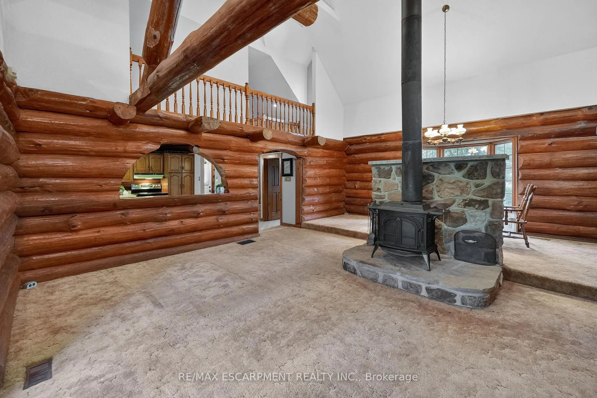 Photo 6 of 61 Mountain Road, Grimsby, Grimsby East — HOMEH