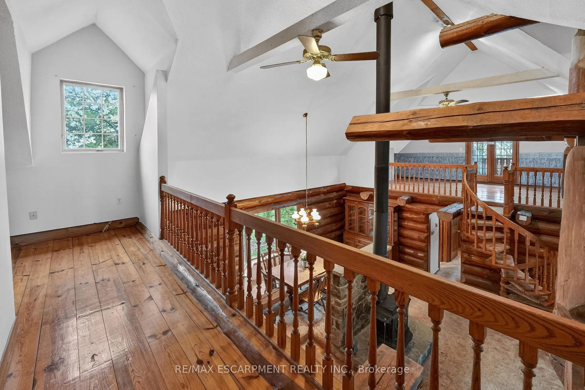 Photo 20 of 61 Mountain Road, Grimsby, Grimsby East — HOMEH