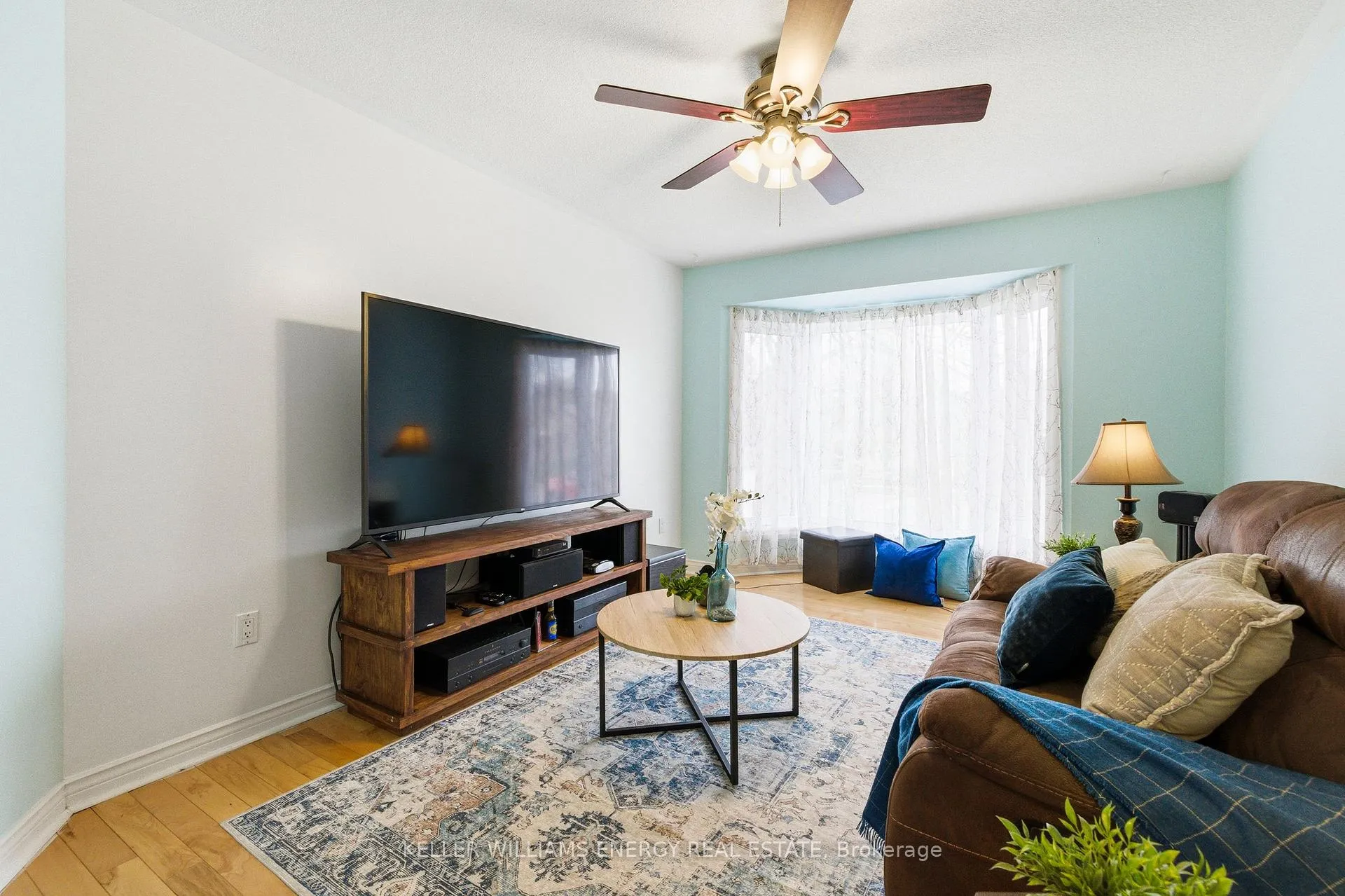 Photo 16 of 86 Rhonda Boulevard, Clarington, Bowmanville — HOMEH