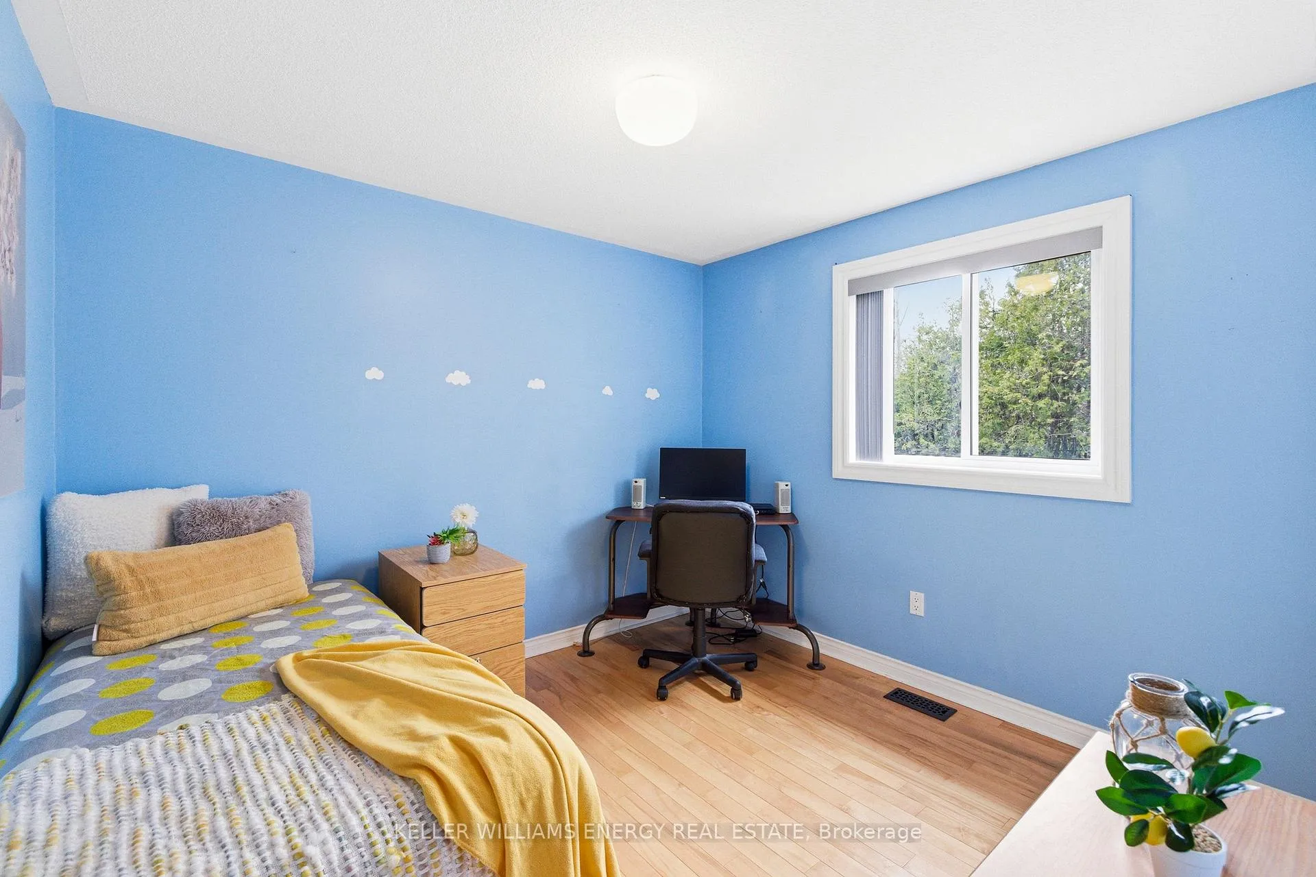 Photo 22 of 86 Rhonda Boulevard, Clarington, Bowmanville — HOMEH
