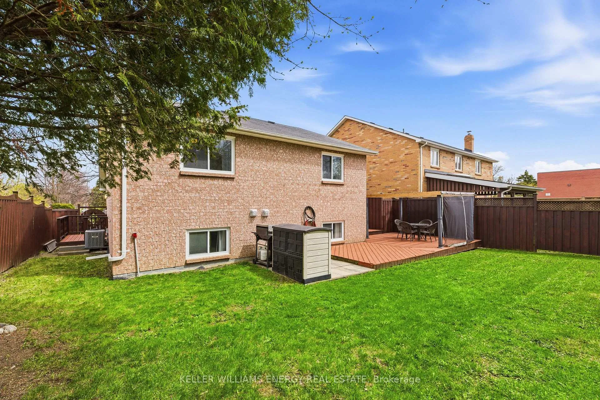 Photo 36 of 86 Rhonda Boulevard, Clarington, Bowmanville — HOMEH