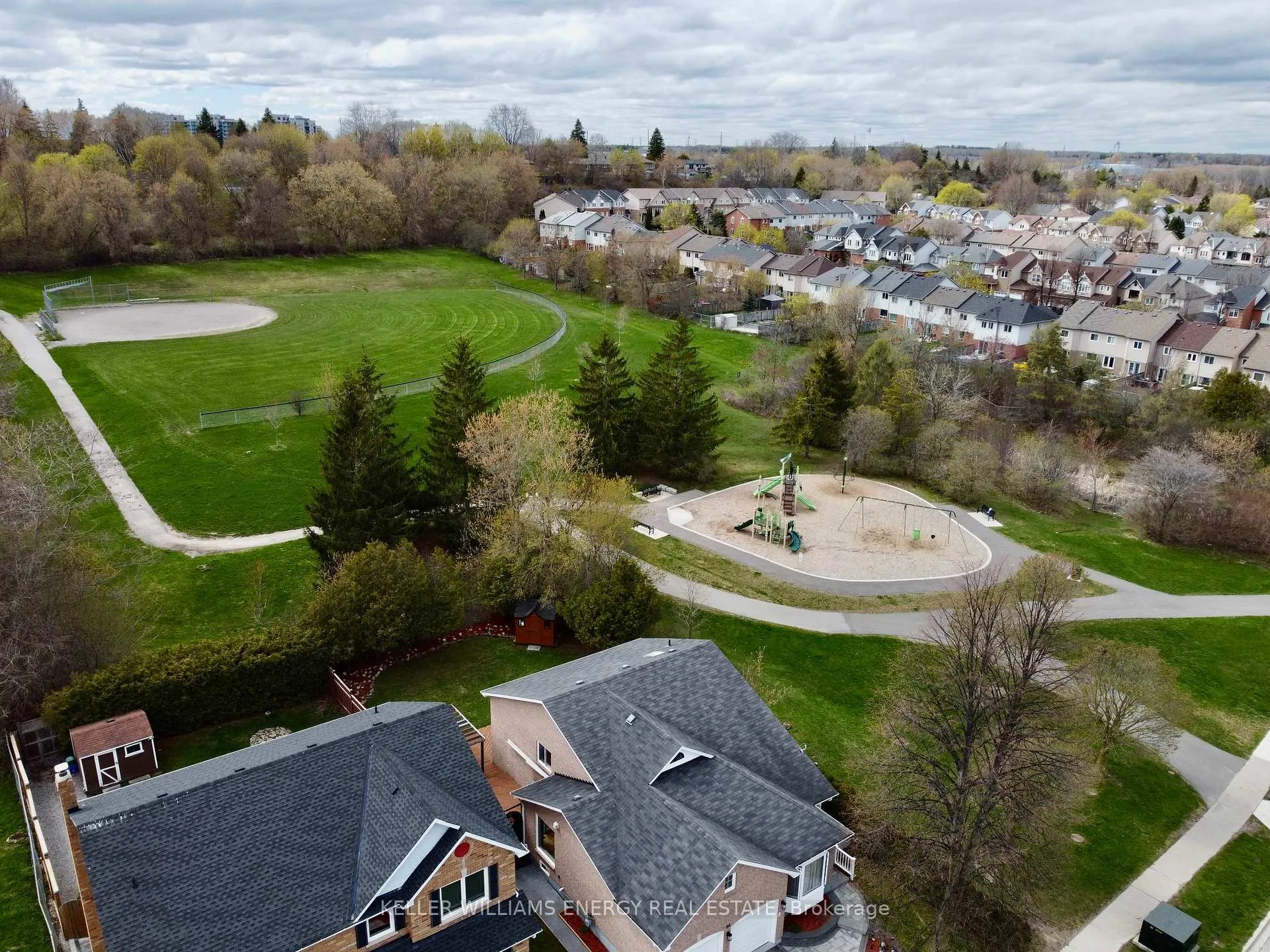 Photo 45 of 86 Rhonda Boulevard, Clarington, Bowmanville — HOMEH