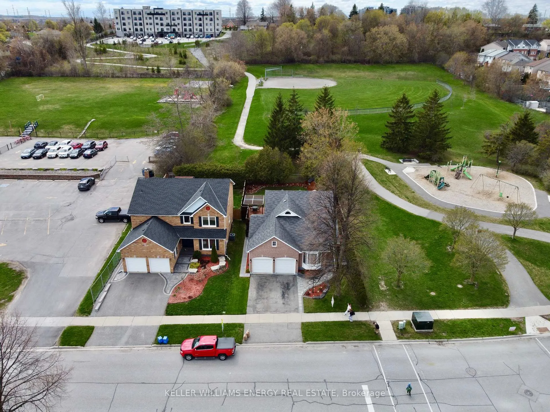 Photo 47 of 86 Rhonda Boulevard, Clarington, Bowmanville — HOMEH
