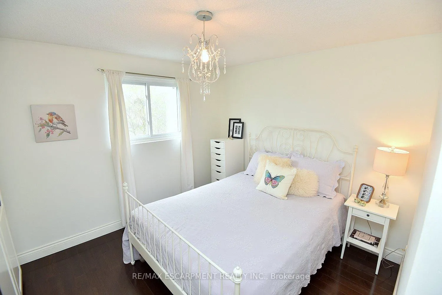 Photo 21 of Unit 1, 477 Woodview Road, Burlington, Roseland — HOMEH