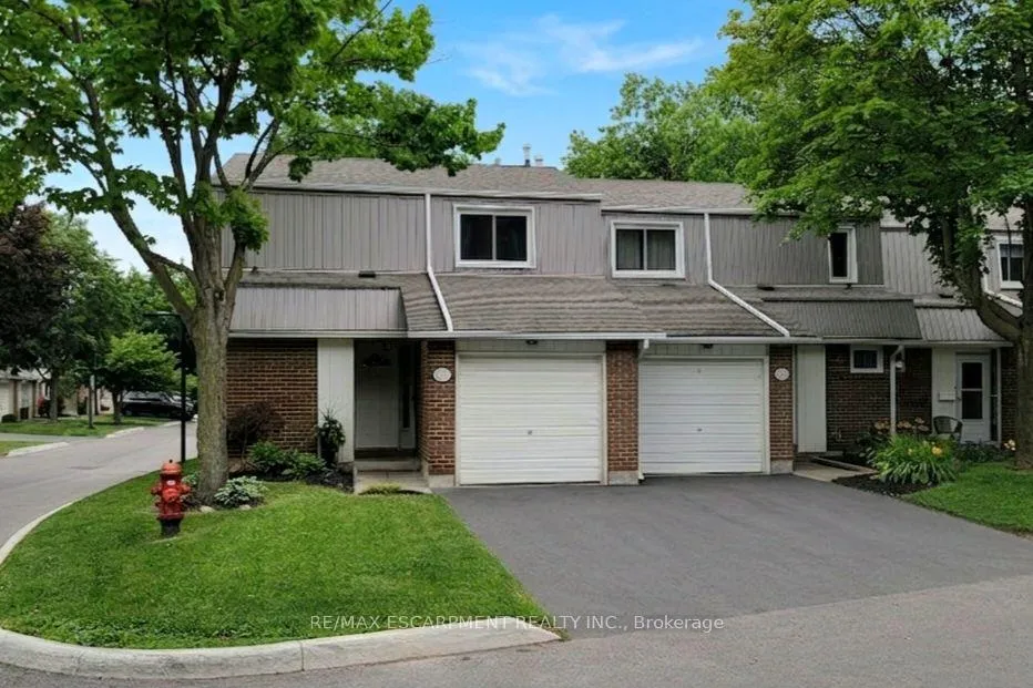 Photo 1 of Unit 1, 477 Woodview Road, Burlington, Roseland — HOMEH