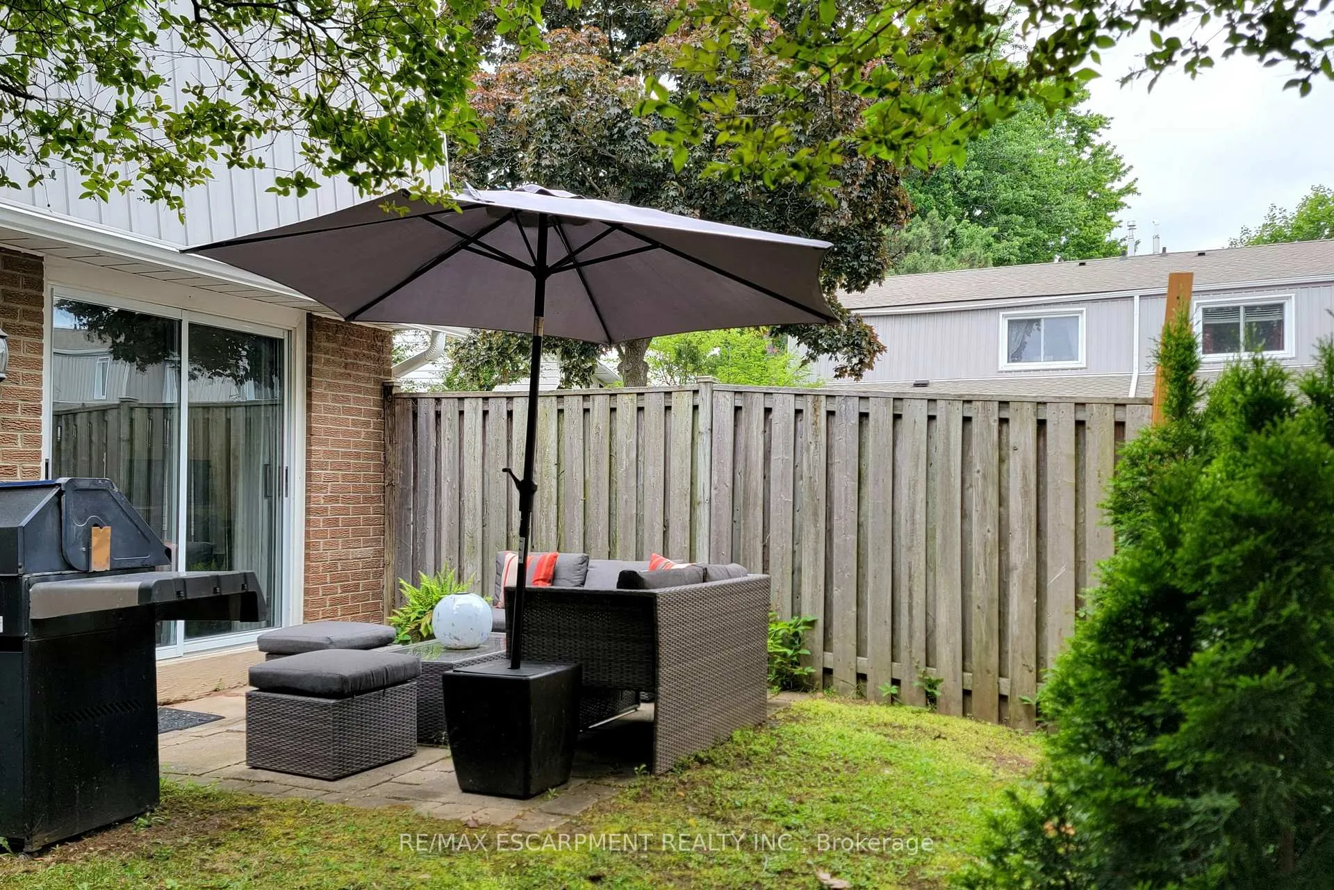 Photo 35 of Unit 1, 477 Woodview Road, Burlington, Roseland — HOMEH
