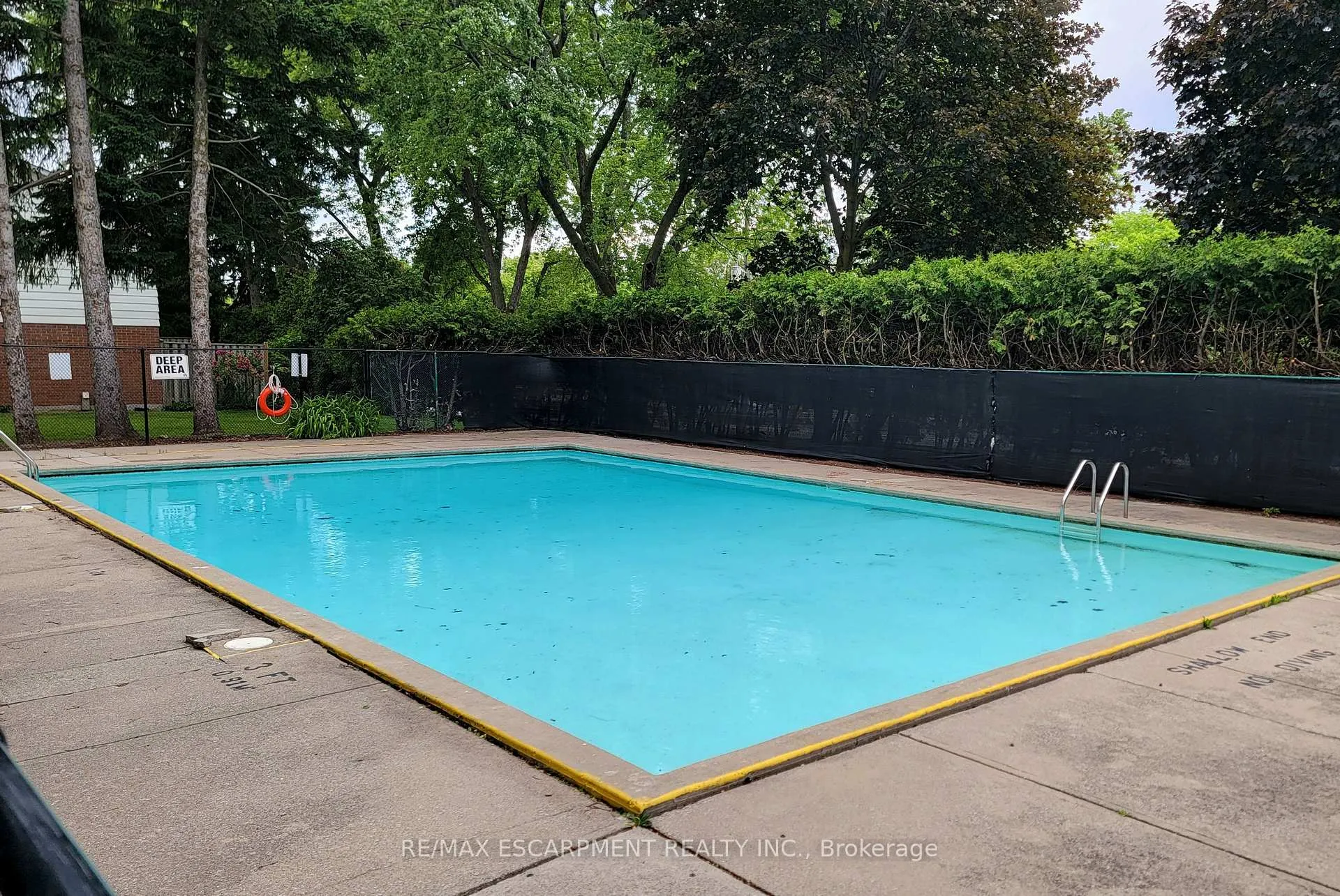Photo 37 of Unit 1, 477 Woodview Road, Burlington, Roseland — HOMEH