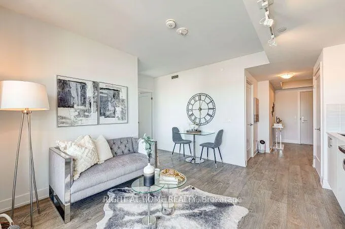 Photo 6 of Unit 1807, 2550 Simcoe Street N, Oshawa, Windfields — HOMEH
