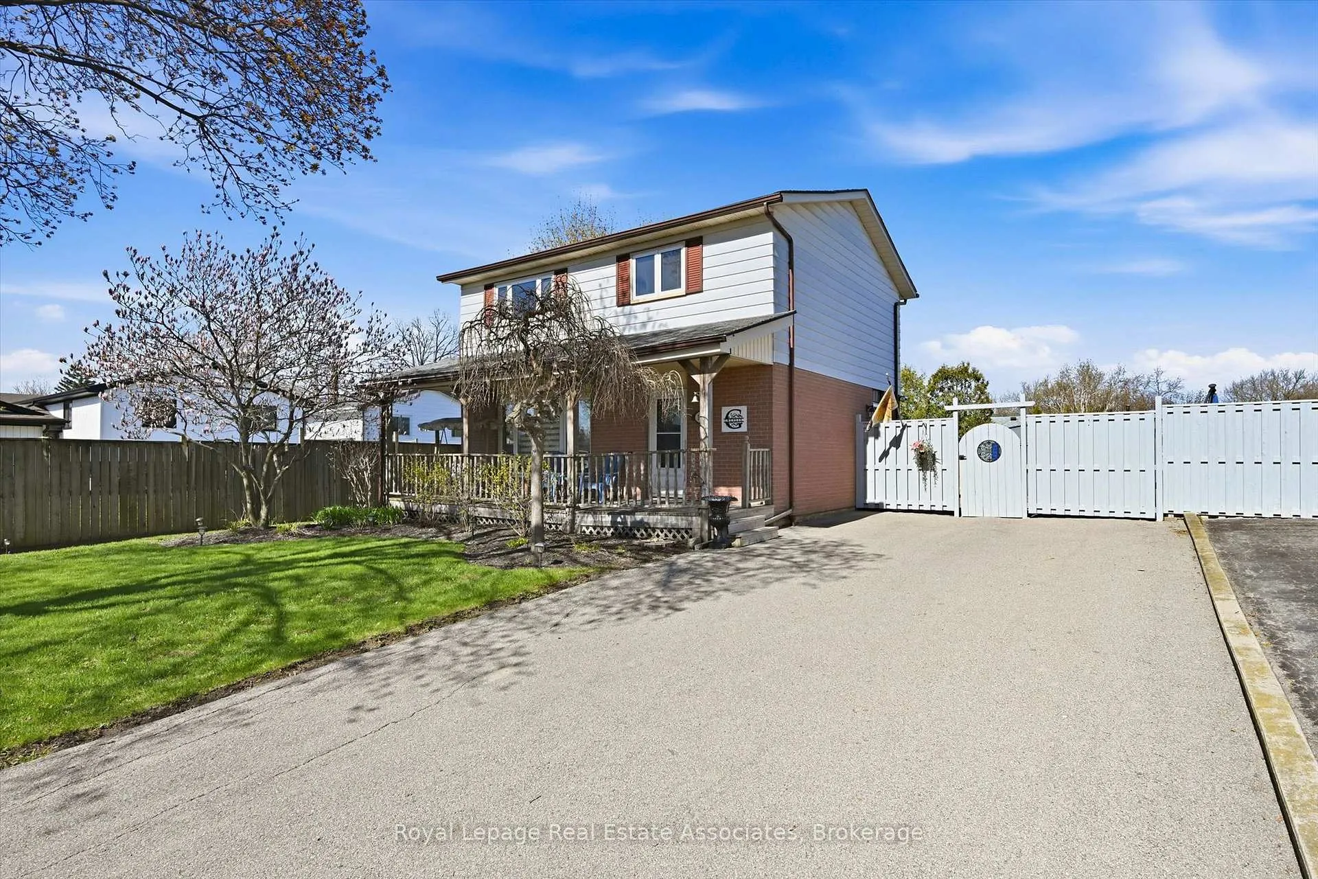Photo 2 of 107 Billington Crescent, Hamilton, Berrisfield — HOMEH