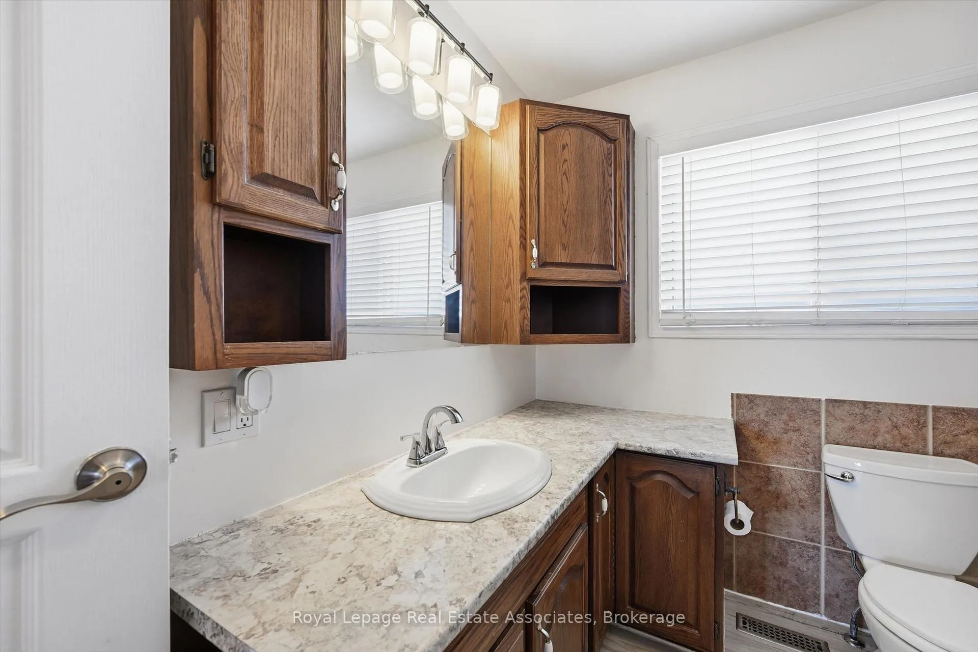 Photo 28 of 107 Billington Crescent, Hamilton, Berrisfield — HOMEH