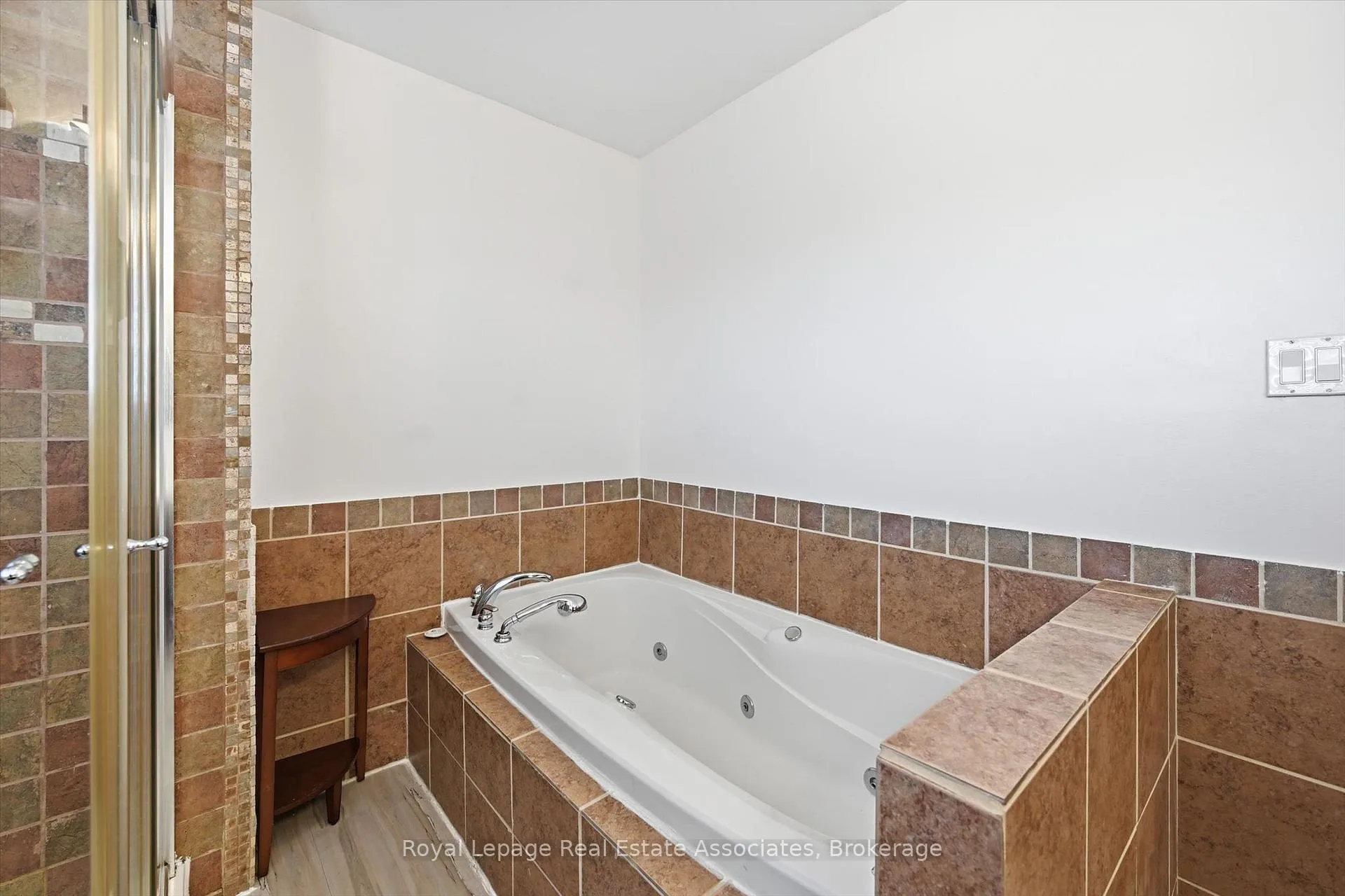 Photo 29 of 107 Billington Crescent, Hamilton, Berrisfield — HOMEH