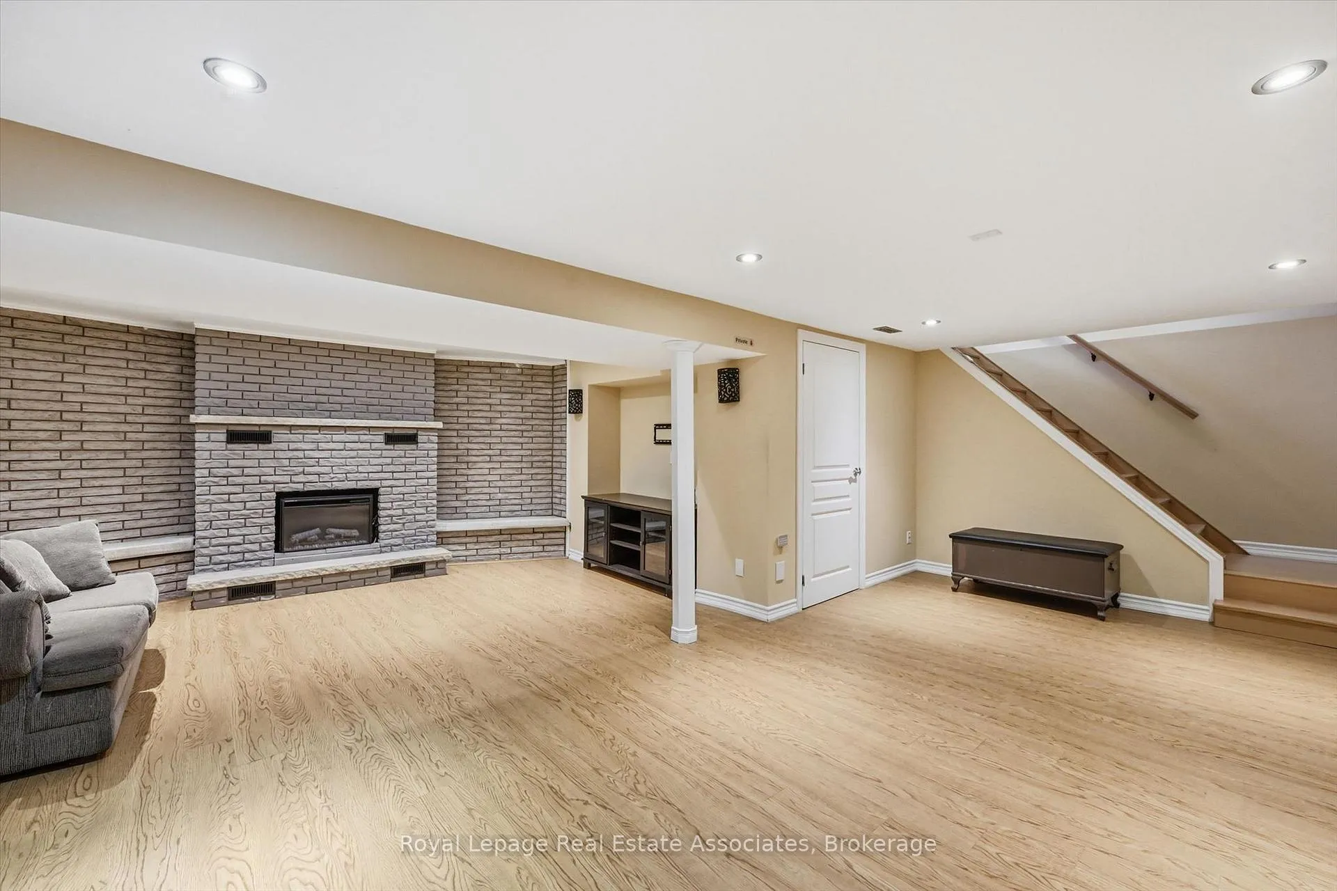 Photo 38 of 107 Billington Crescent, Hamilton, Berrisfield — HOMEH