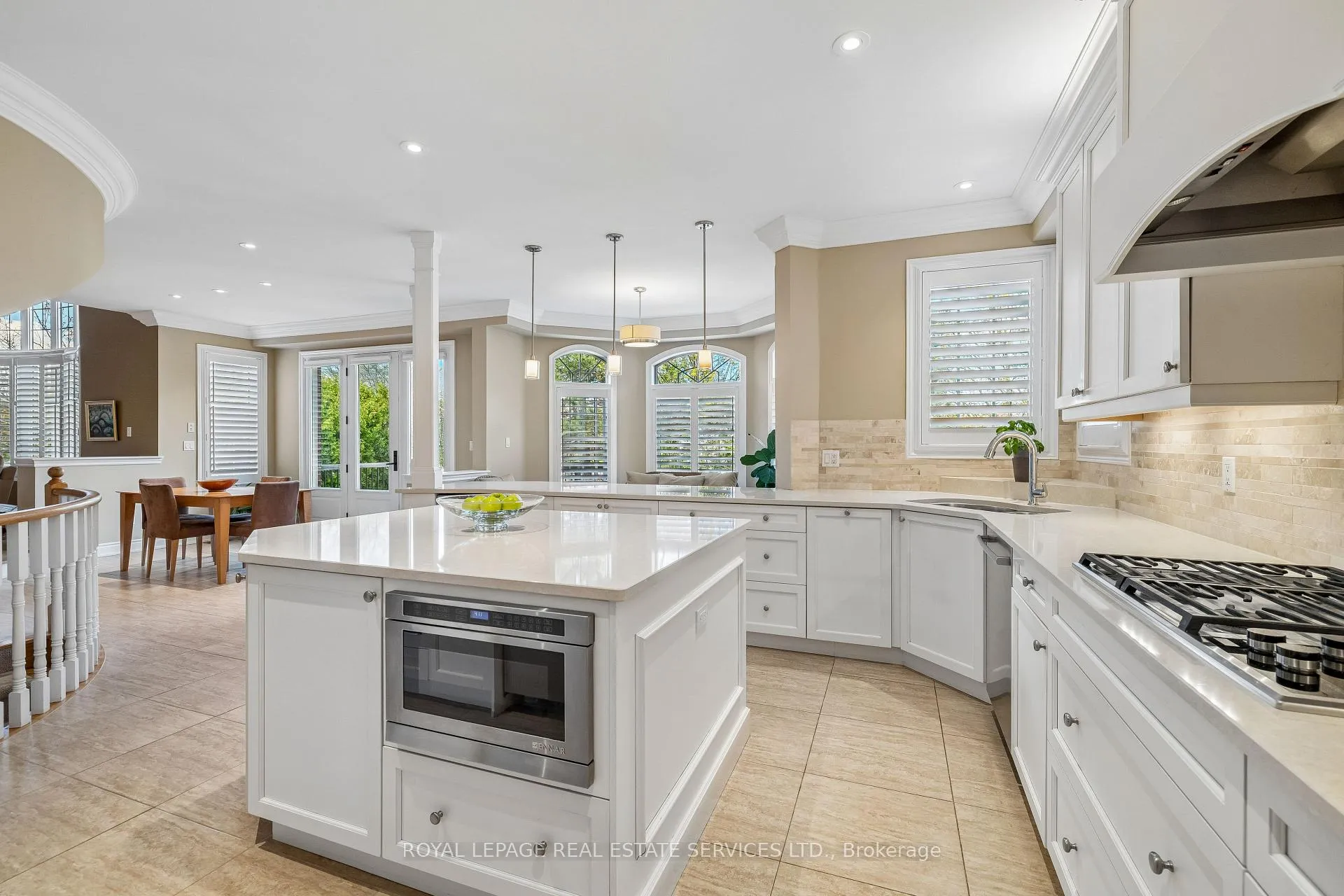 Photo 13 of 1020 Valley Crest Circle, Oakville, River Oaks — HOMEH
