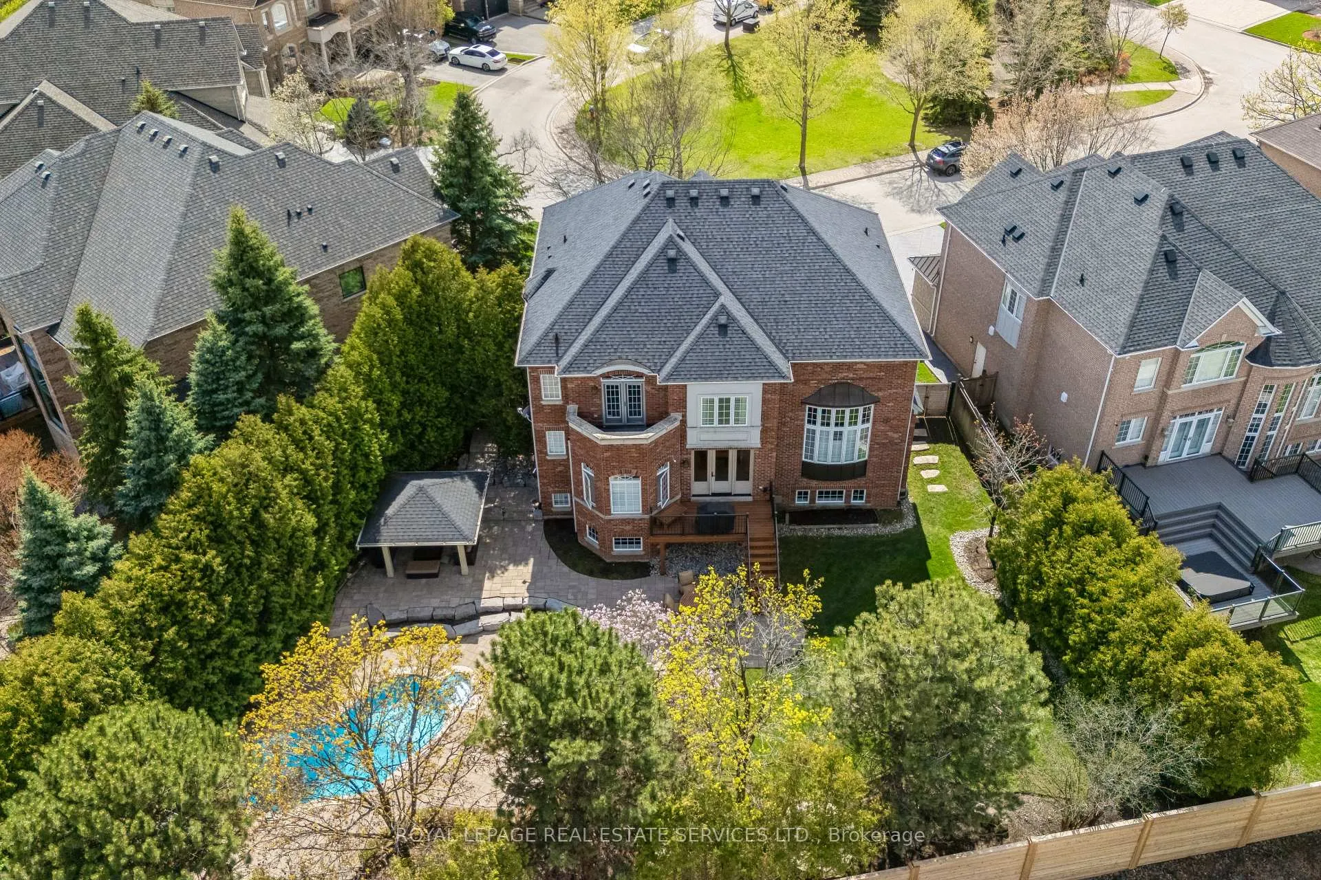 Photo 36 of 1020 Valley Crest Circle, Oakville, River Oaks — HOMEH