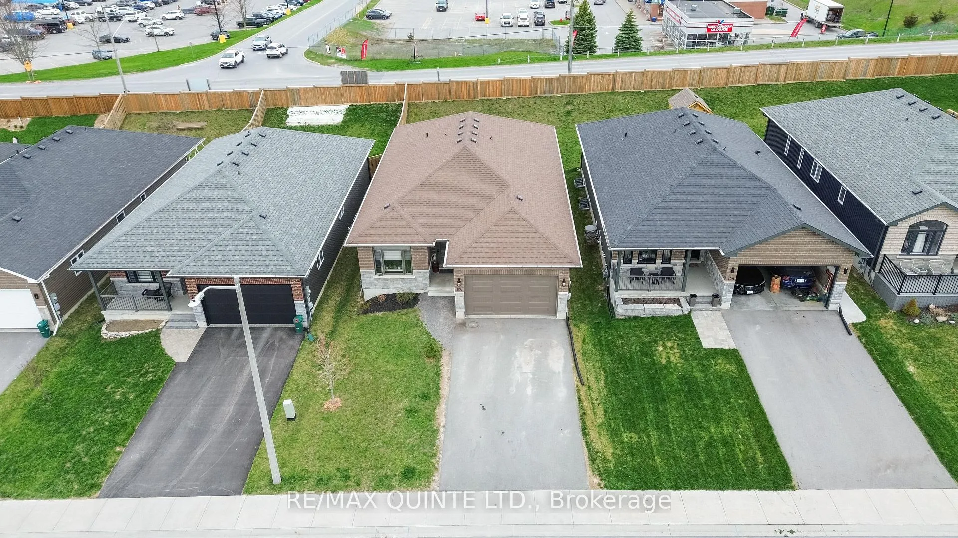Photo 4 of 126 Northumberland Boulevard, Quinte West, Murray Ward — HOMEH
