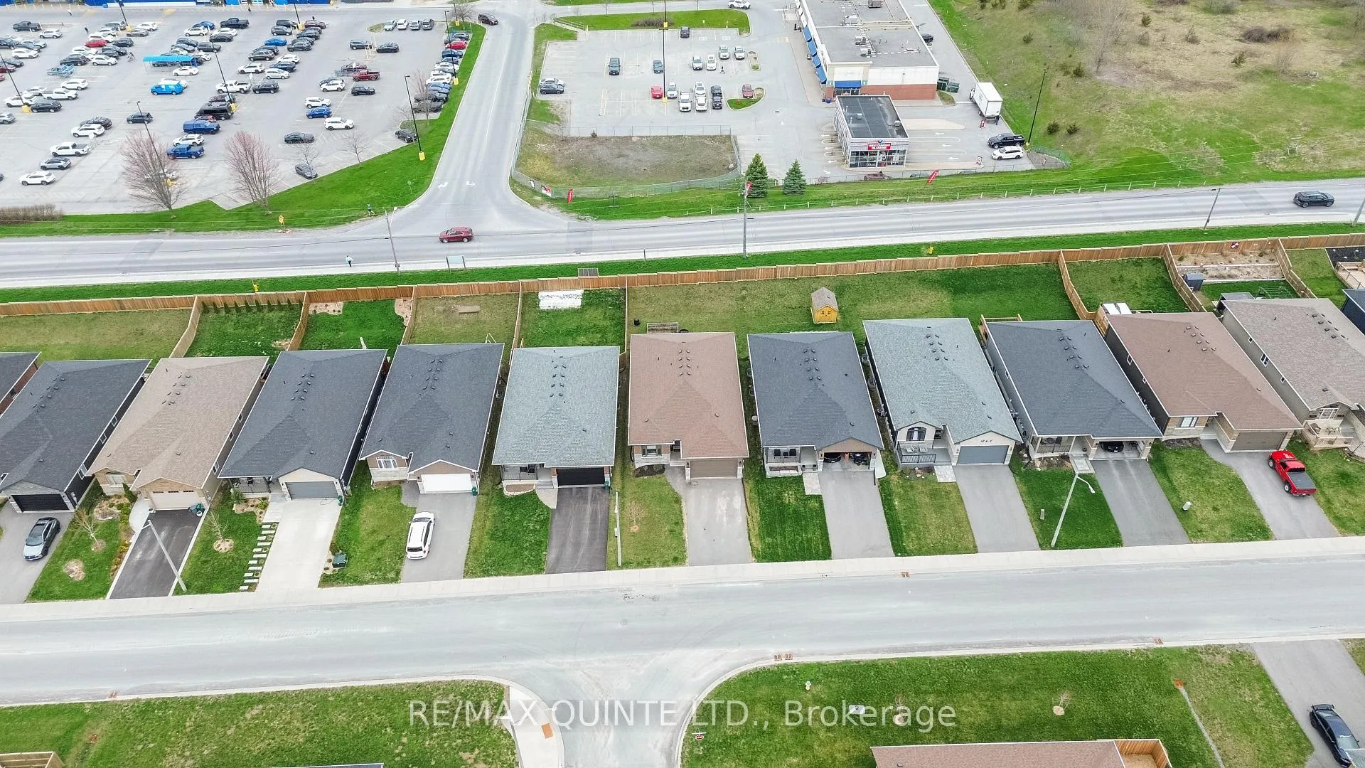 Photo 8 of 126 Northumberland Boulevard, Quinte West, Murray Ward — HOMEH