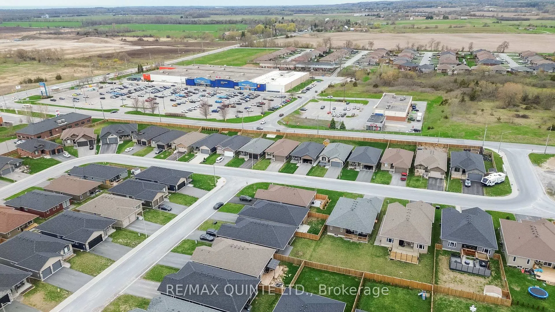 Photo 9 of 126 Northumberland Boulevard, Quinte West, Murray Ward — HOMEH