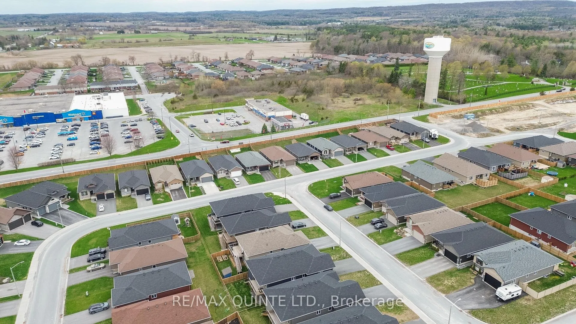 Photo 10 of 126 Northumberland Boulevard, Quinte West, Murray Ward — HOMEH