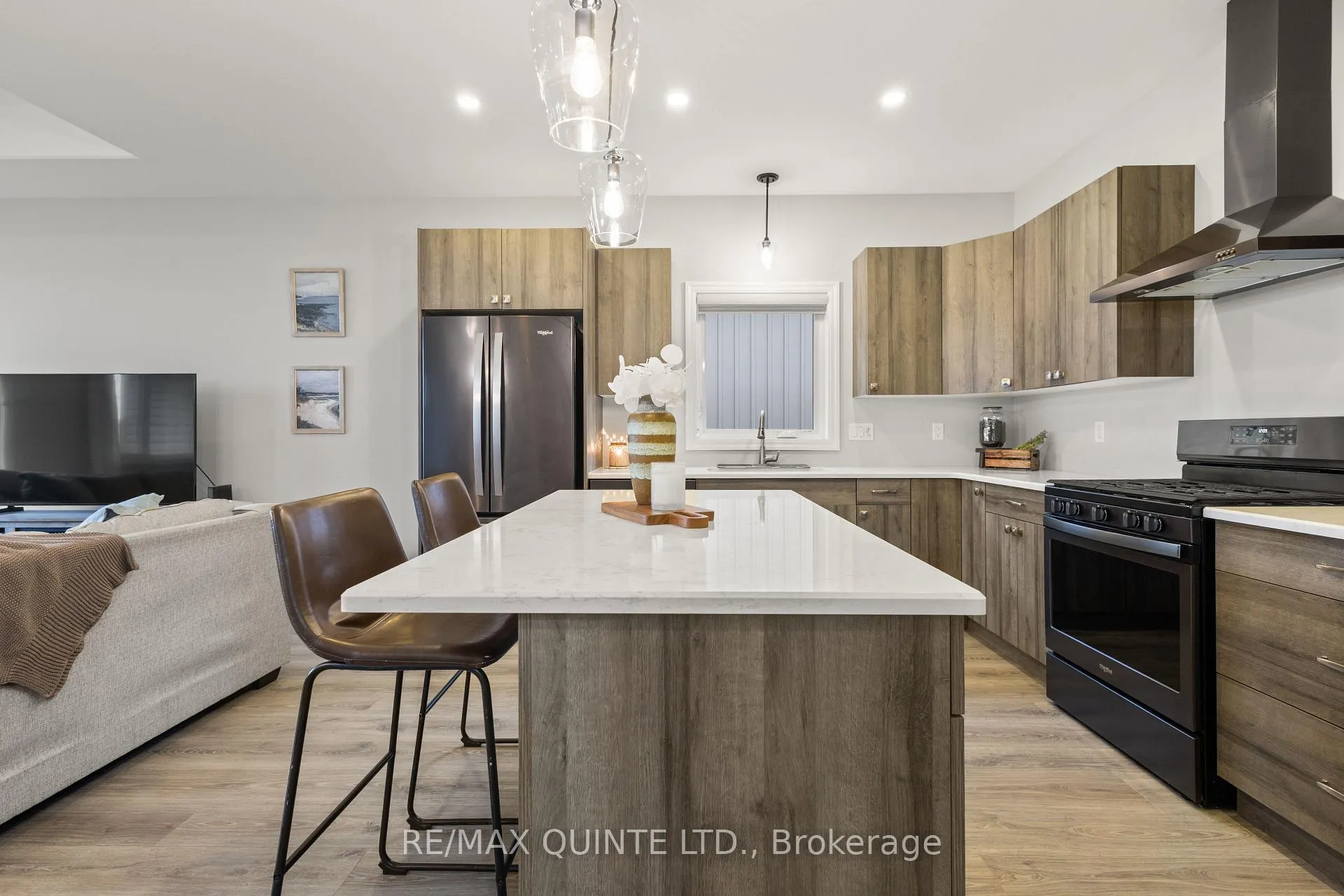 Photo 18 of 126 Northumberland Boulevard, Quinte West, Murray Ward — HOMEH
