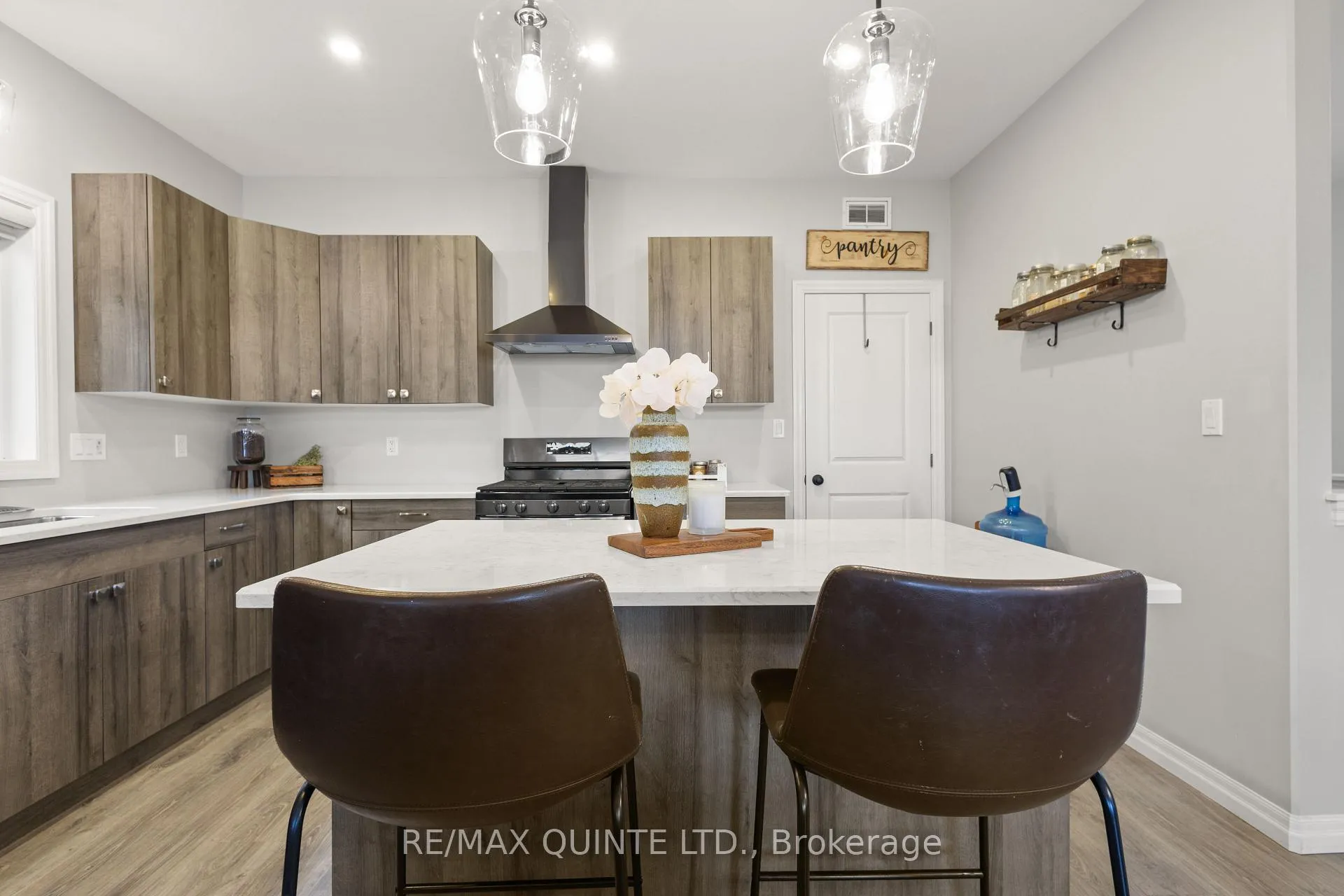 Photo 20 of 126 Northumberland Boulevard, Quinte West, Murray Ward — HOMEH