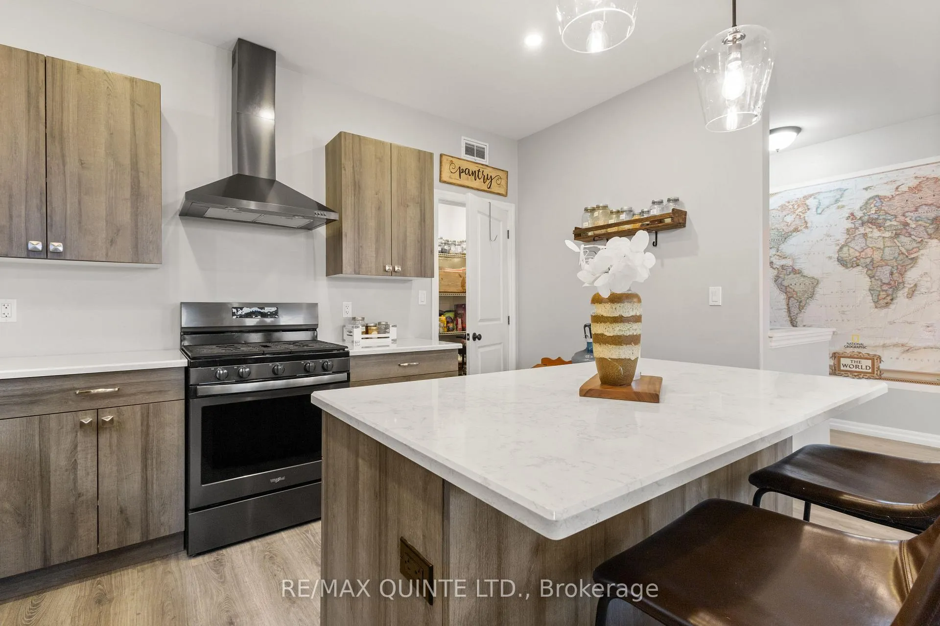 Photo 21 of 126 Northumberland Boulevard, Quinte West, Murray Ward — HOMEH