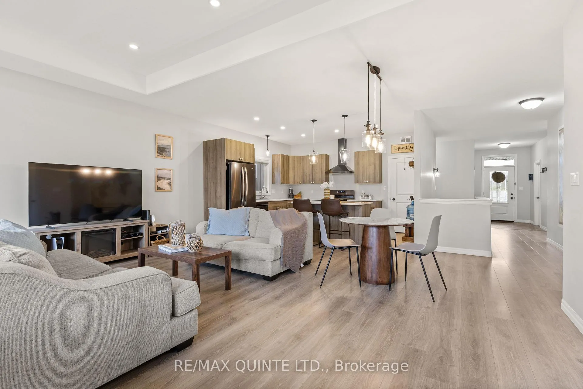 Photo 28 of 126 Northumberland Boulevard, Quinte West, Murray Ward — HOMEH
