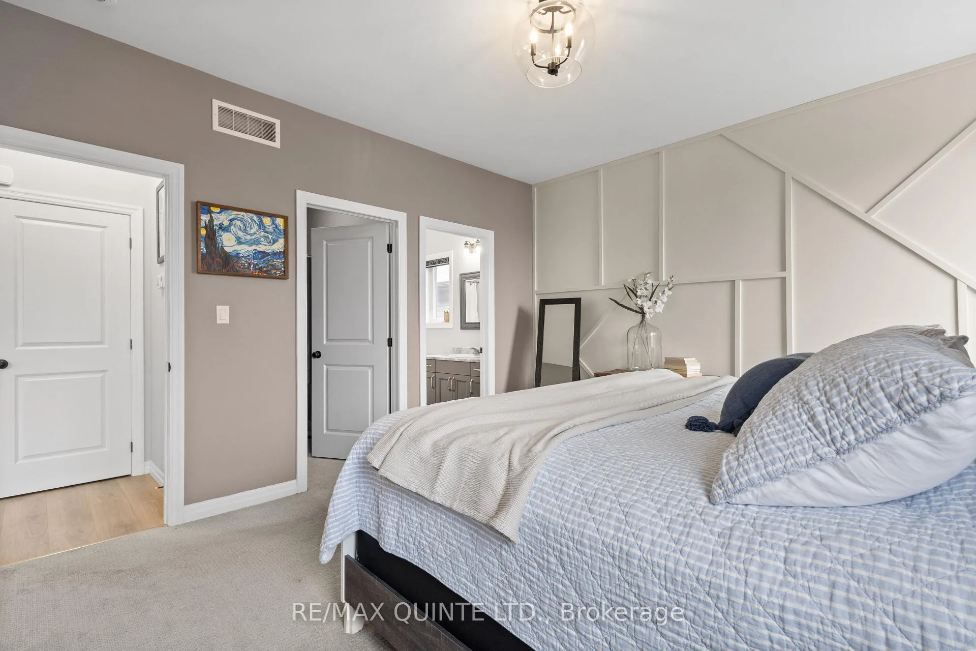 Photo 32 of 126 Northumberland Boulevard, Quinte West, Murray Ward — HOMEH