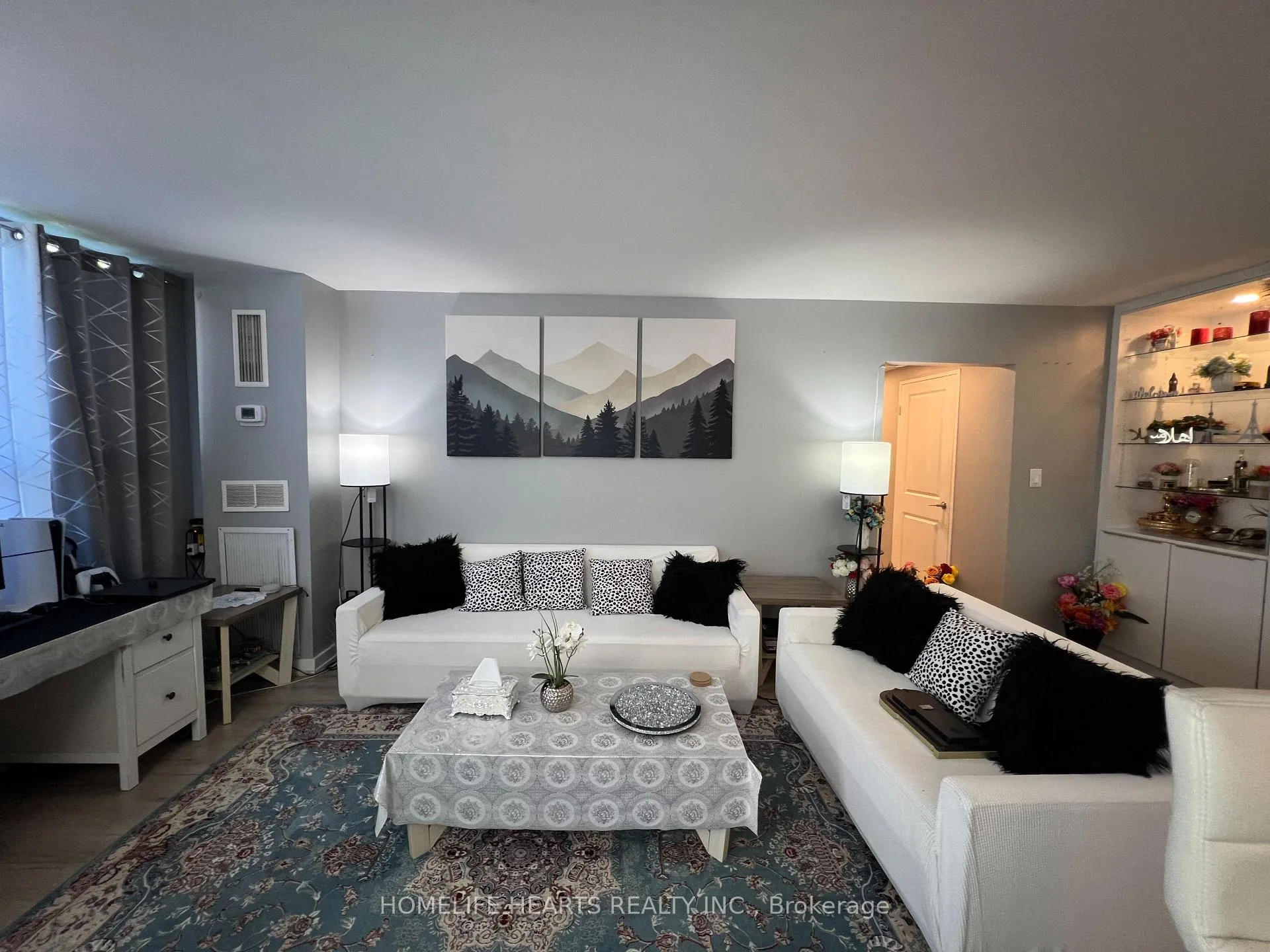 Photo 4 of Unit 315, 20 Edgecliff Golfway, Toronto, Flemingdon Park — HOMEH