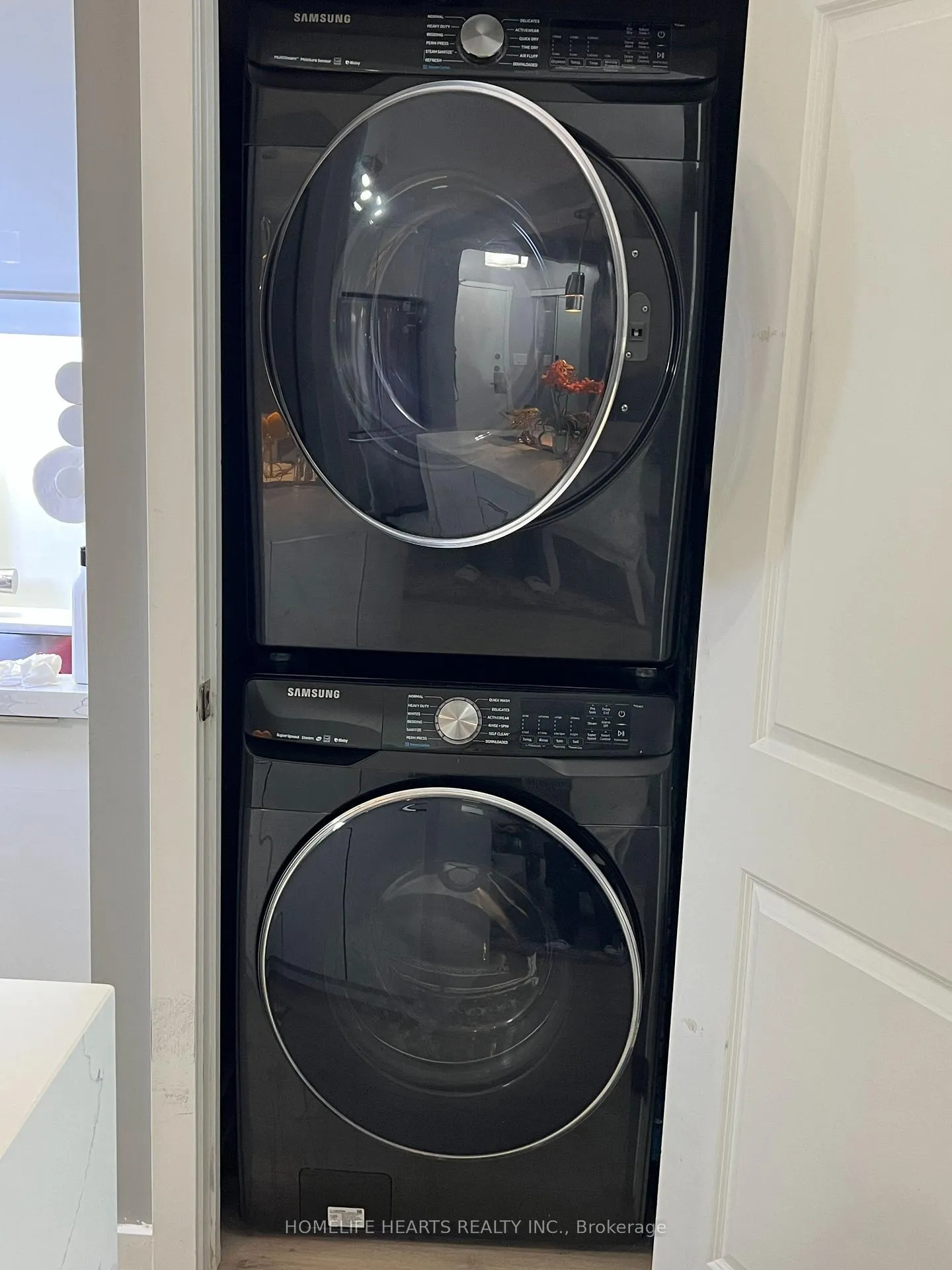 Photo 6 of Unit 315, 20 Edgecliff Golfway, Toronto, Flemingdon Park — HOMEH