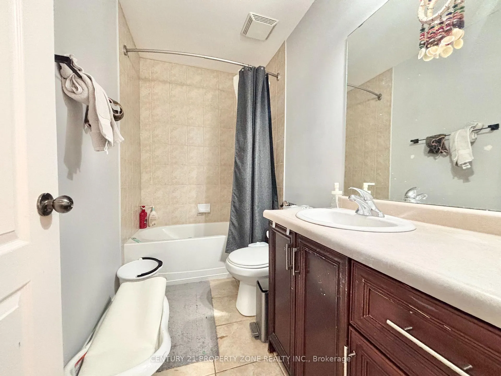 Photo 13 of 7 Marina Point Crescent, Hamilton, Stoney Creek — HOMEH