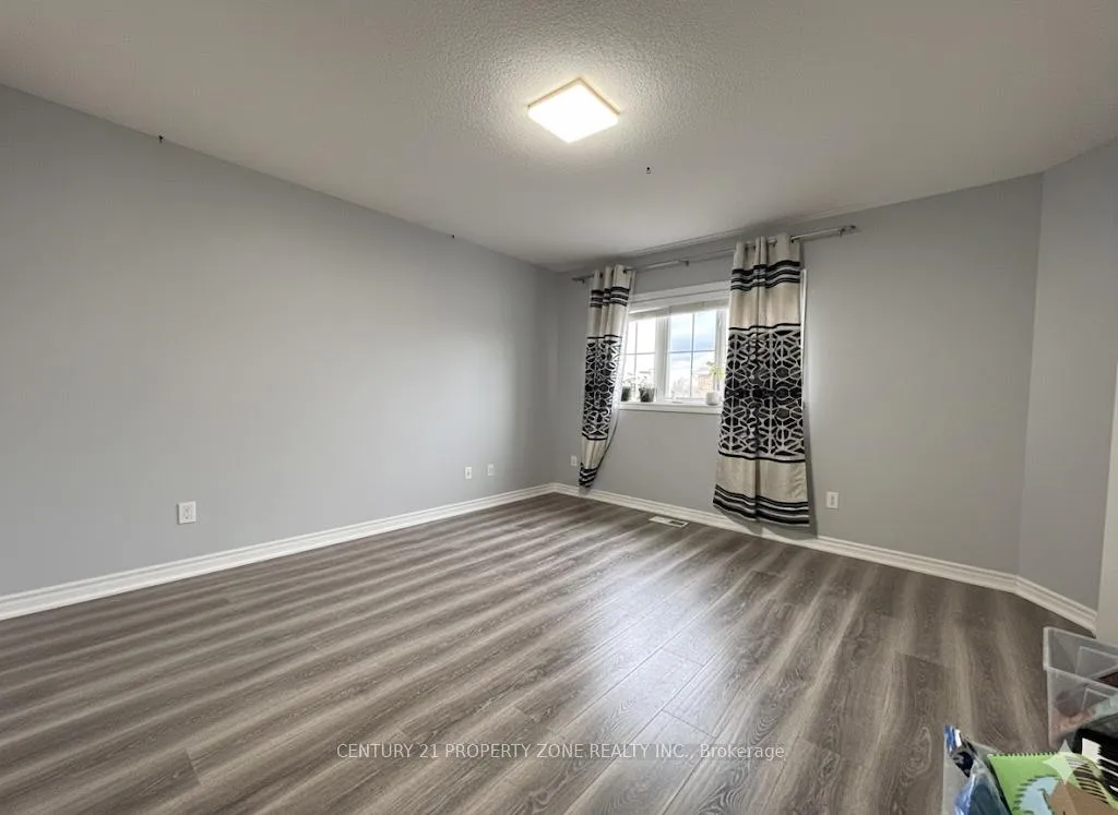 Photo 22 of 7 Marina Point Crescent, Hamilton, Stoney Creek — HOMEH