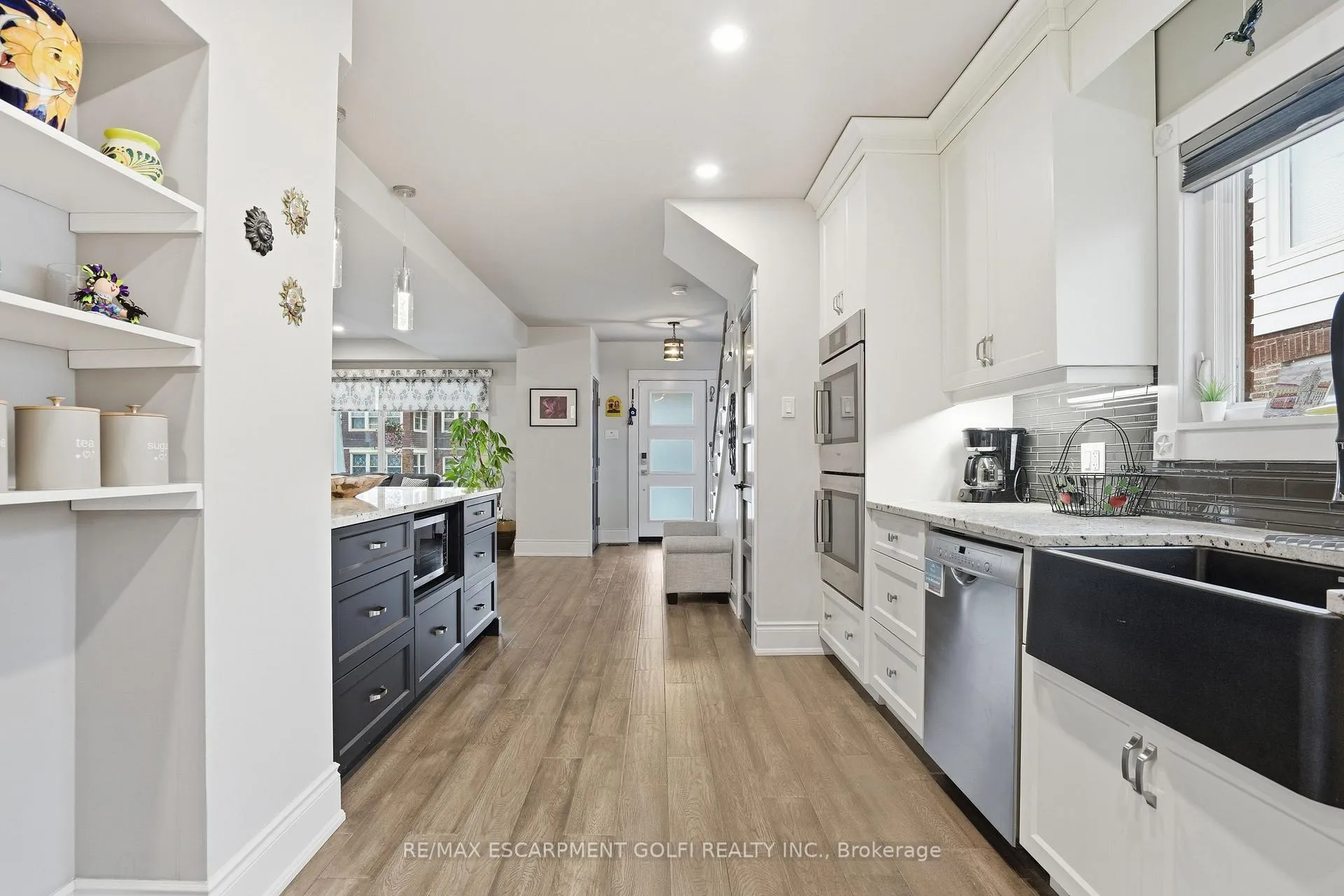 Photo 9 of 4351 Seneca Street, Niagara Falls, Downtown — HOMEH