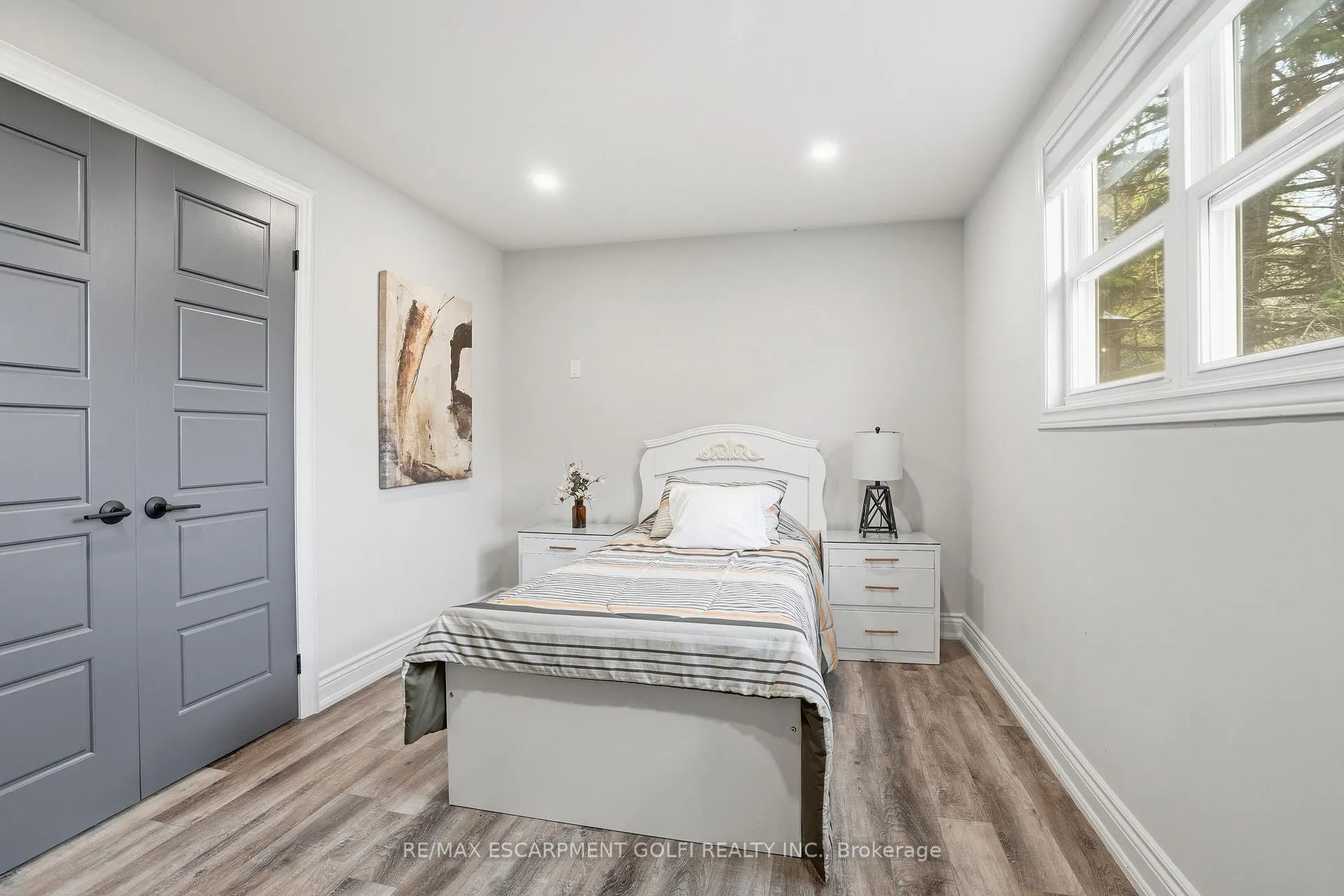 Photo 18 of 4351 Seneca Street, Niagara Falls, Downtown — HOMEH