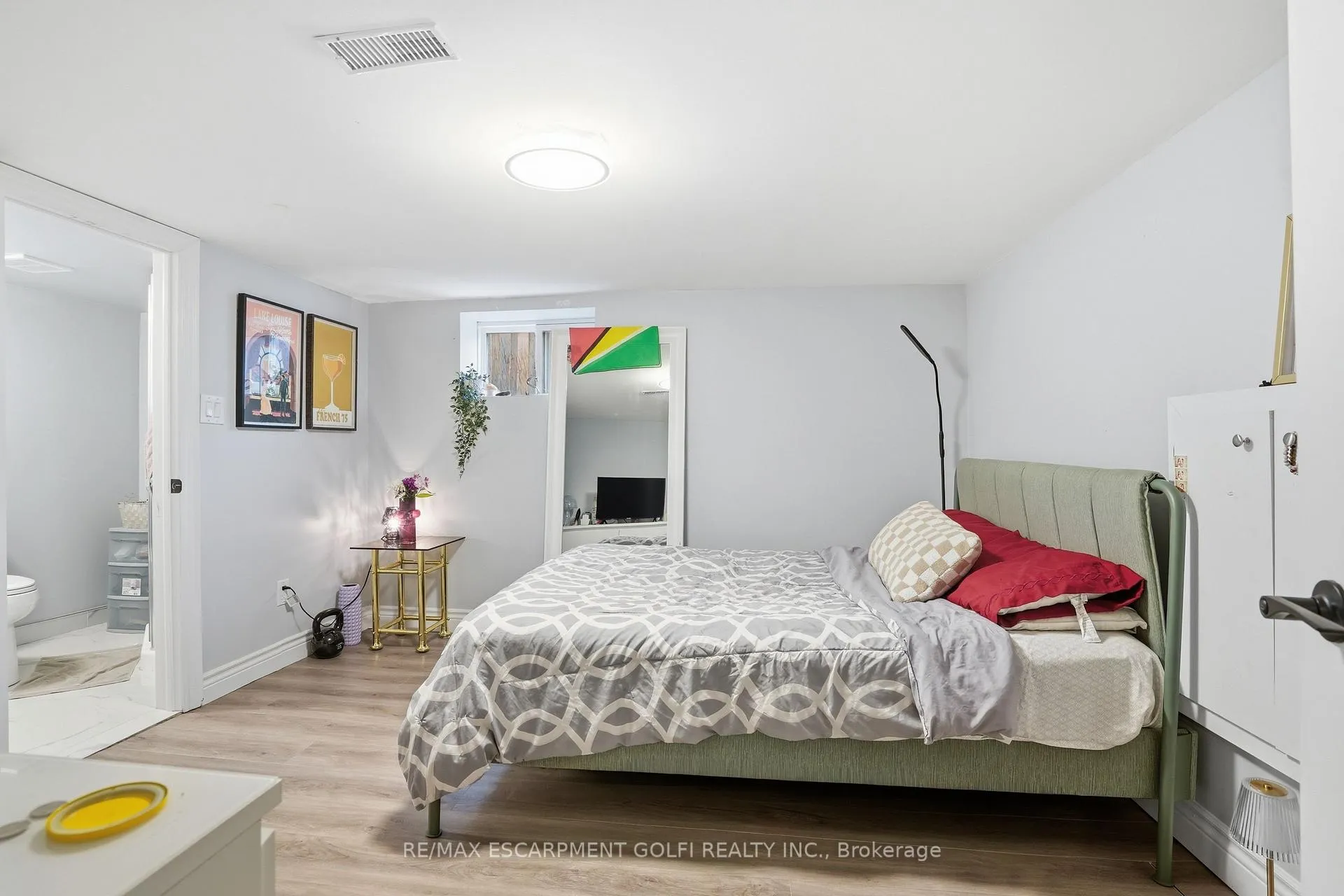 Photo 32 of 4351 Seneca Street, Niagara Falls, Downtown — HOMEH