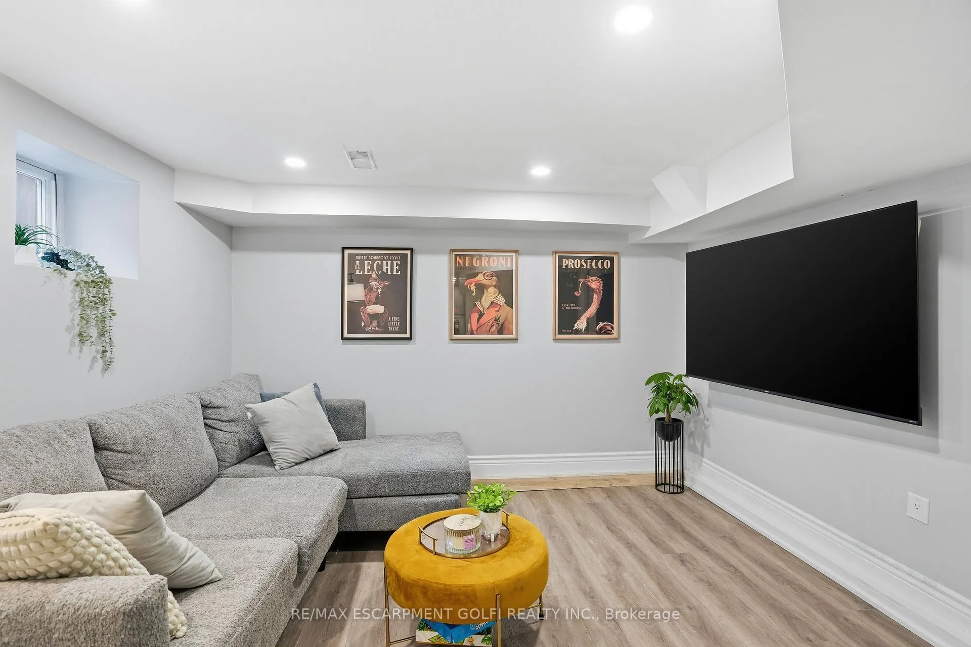 Photo 34 of 4351 Seneca Street, Niagara Falls, Downtown — HOMEH