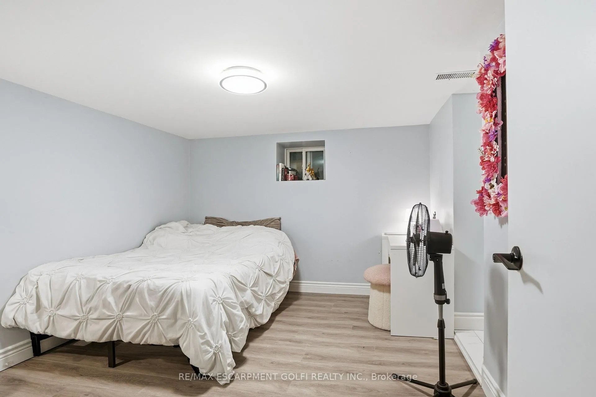 Photo 35 of 4351 Seneca Street, Niagara Falls, Downtown — HOMEH