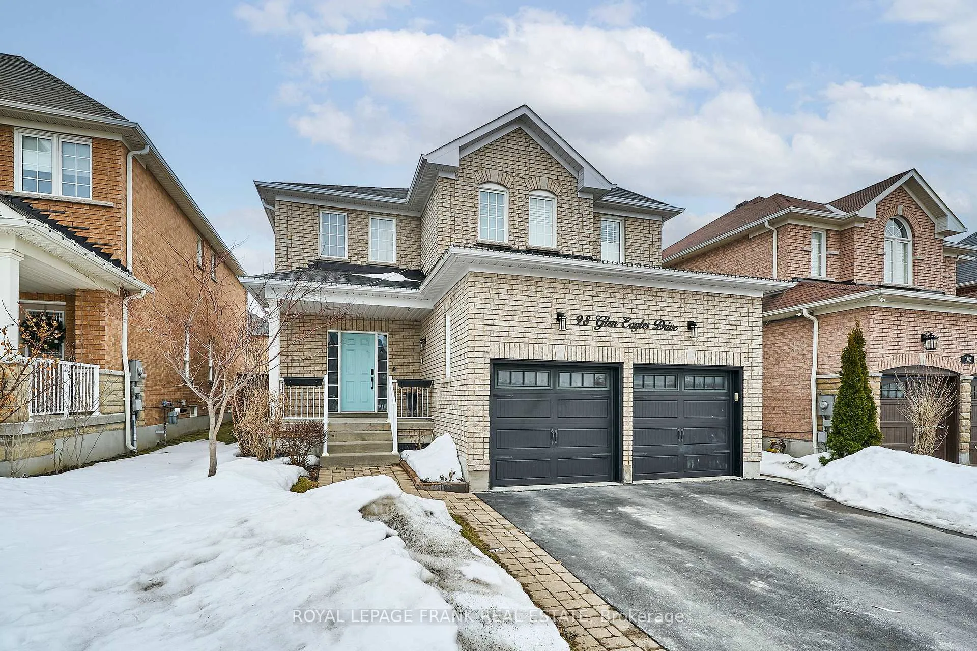 Photo 3 of 98 Glen Eagles Drive, Clarington, Courtice — HOMEH