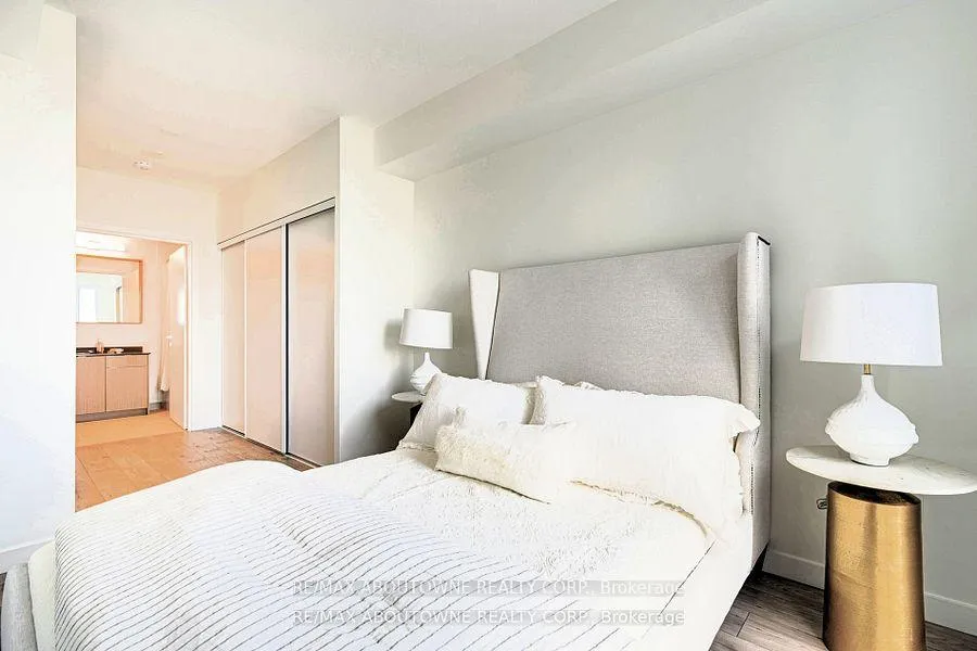 Photo 9 of Unit APH2-06, 125 Bronte Road, Oakville, Bronte — HOMEH
