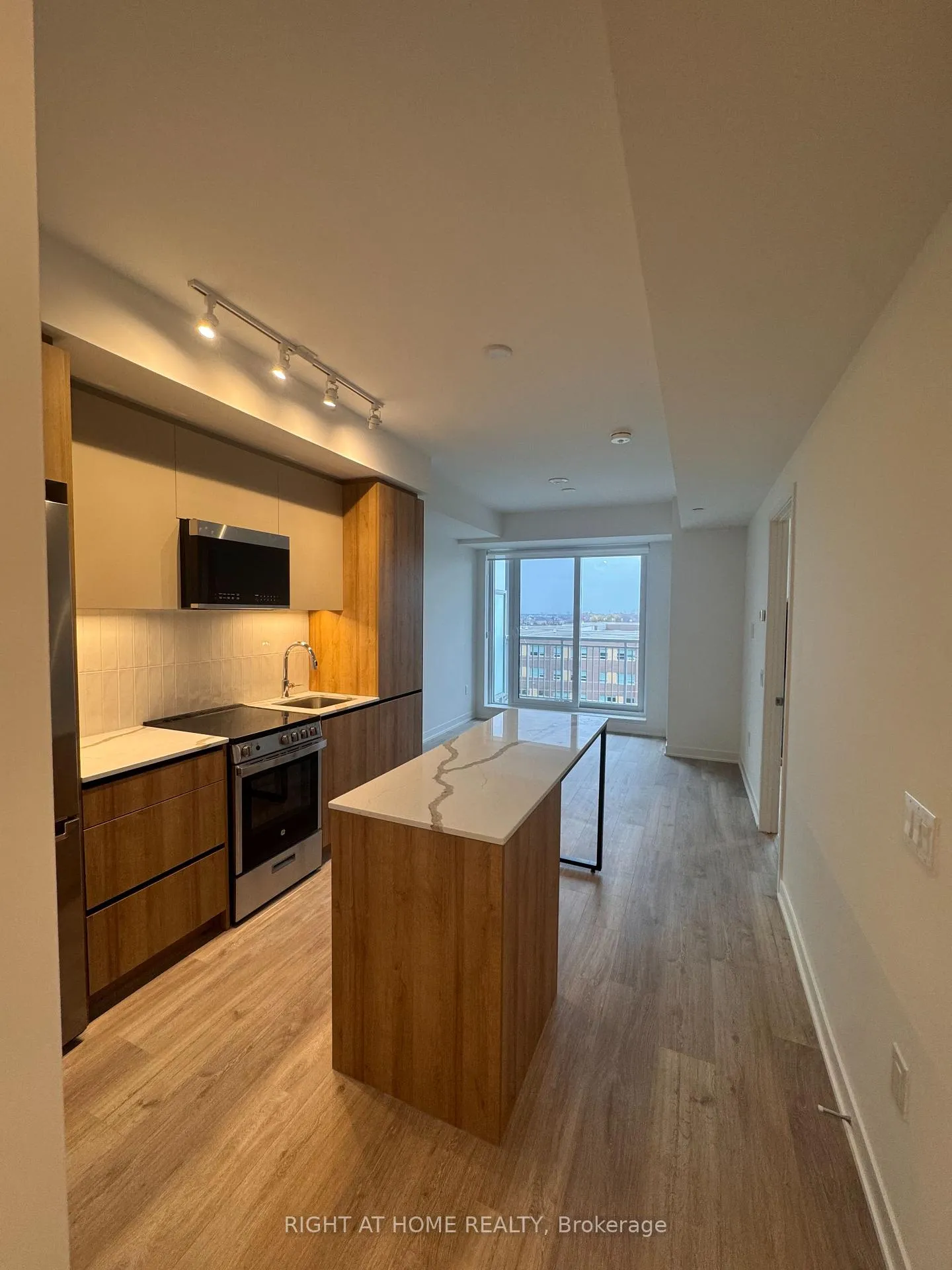 Photo 4 of Unit 515, 20 All Nations Drive, Brampton, Northwest Brampton — HOMEH