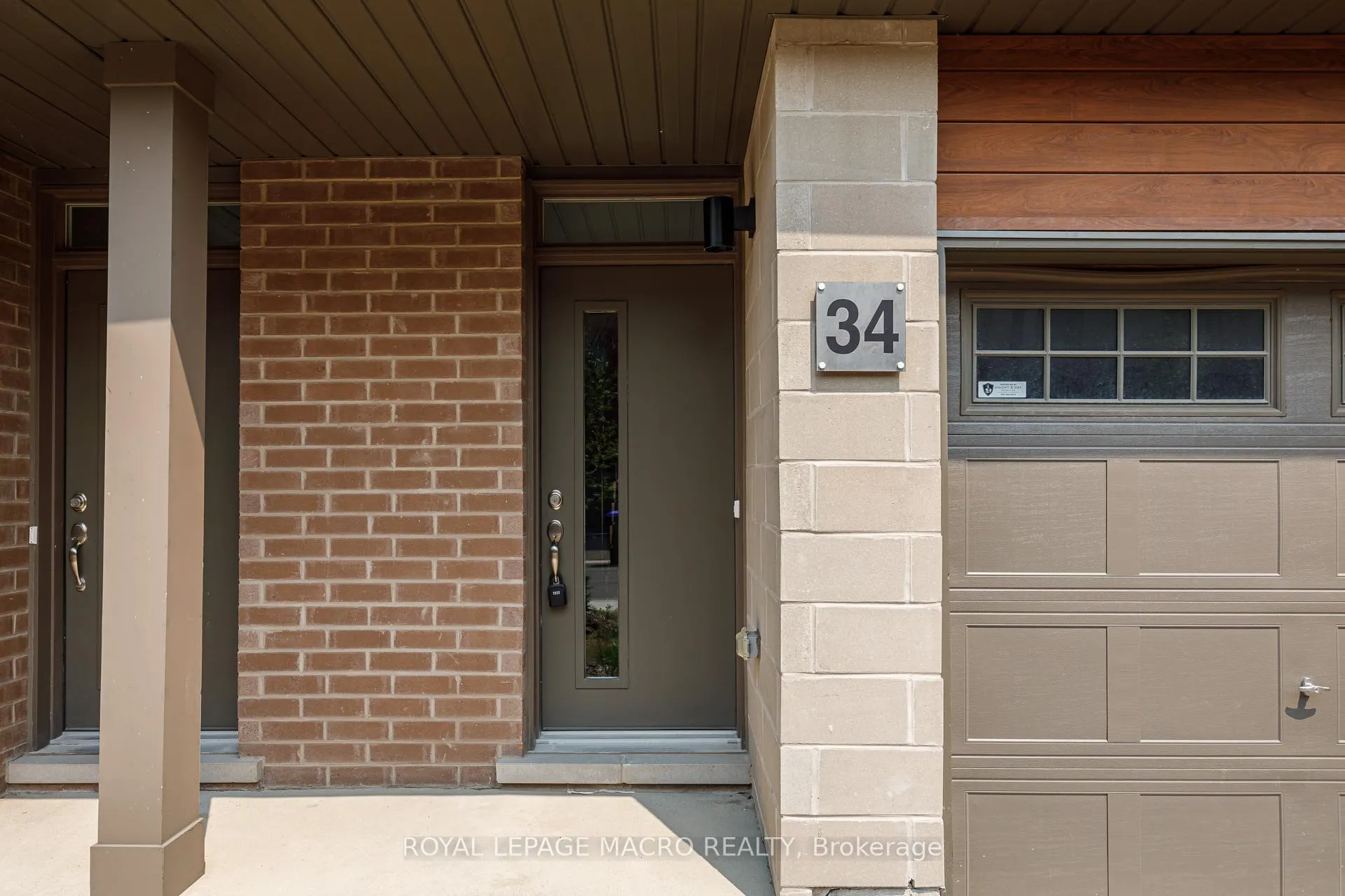 Photo 3 of 34 Winters Crescent, Collingwood — HOMEH