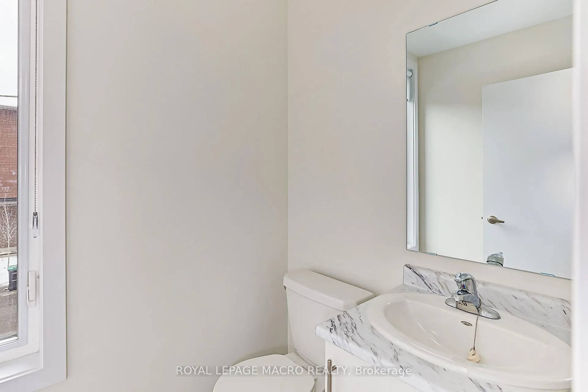 Photo 22 of 34 Winters Crescent, Collingwood — HOMEH